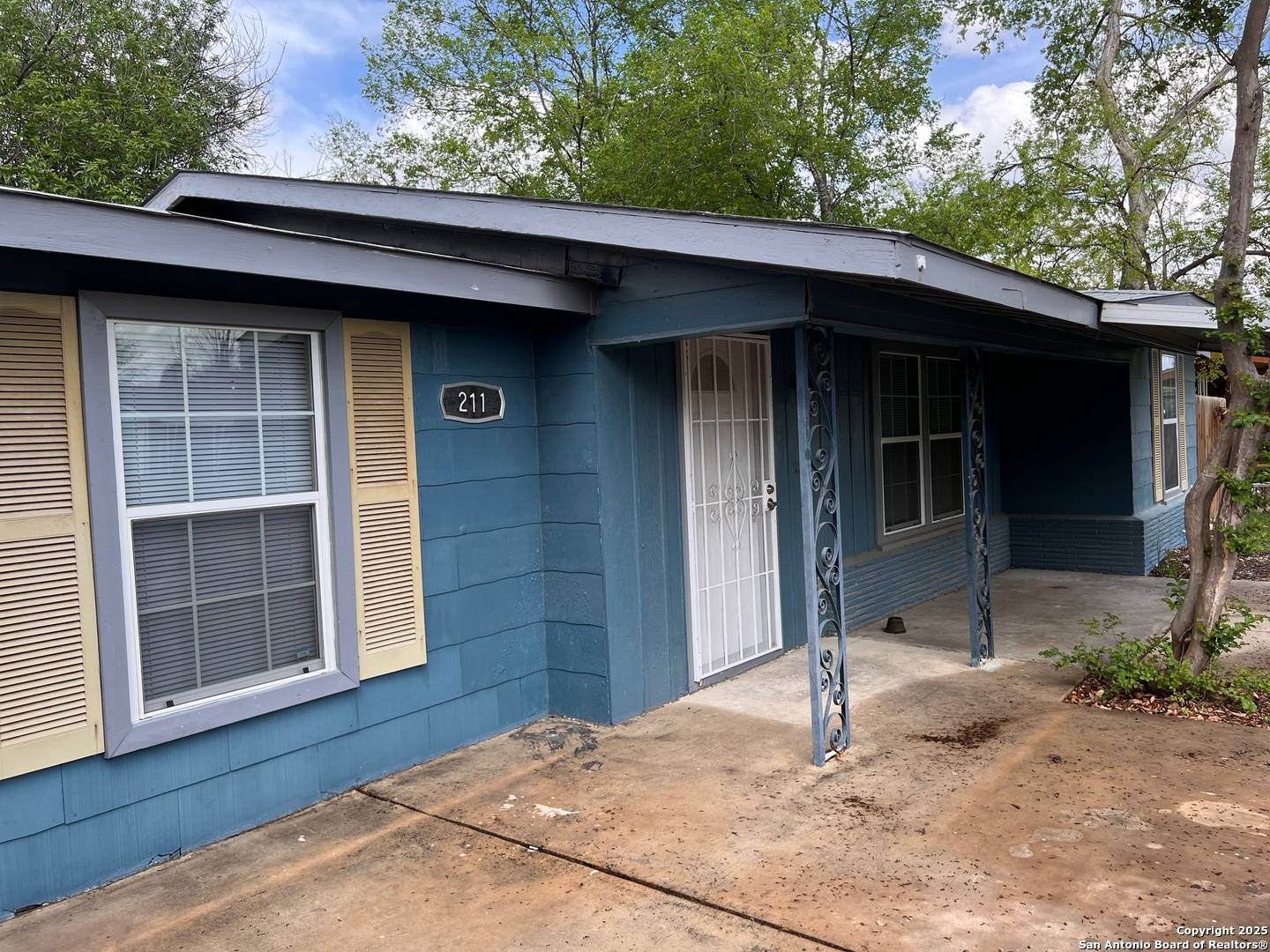 San Antonio, TX 78213,211 Marchmont