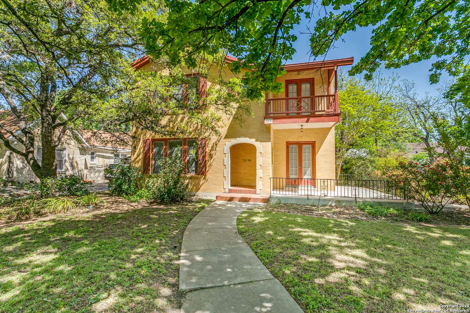San Antonio, TX 78201,359 Club