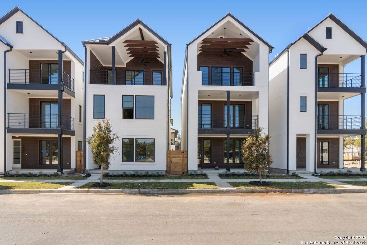 San Antonio, TX 78210-1075,554 McMonigal Pl