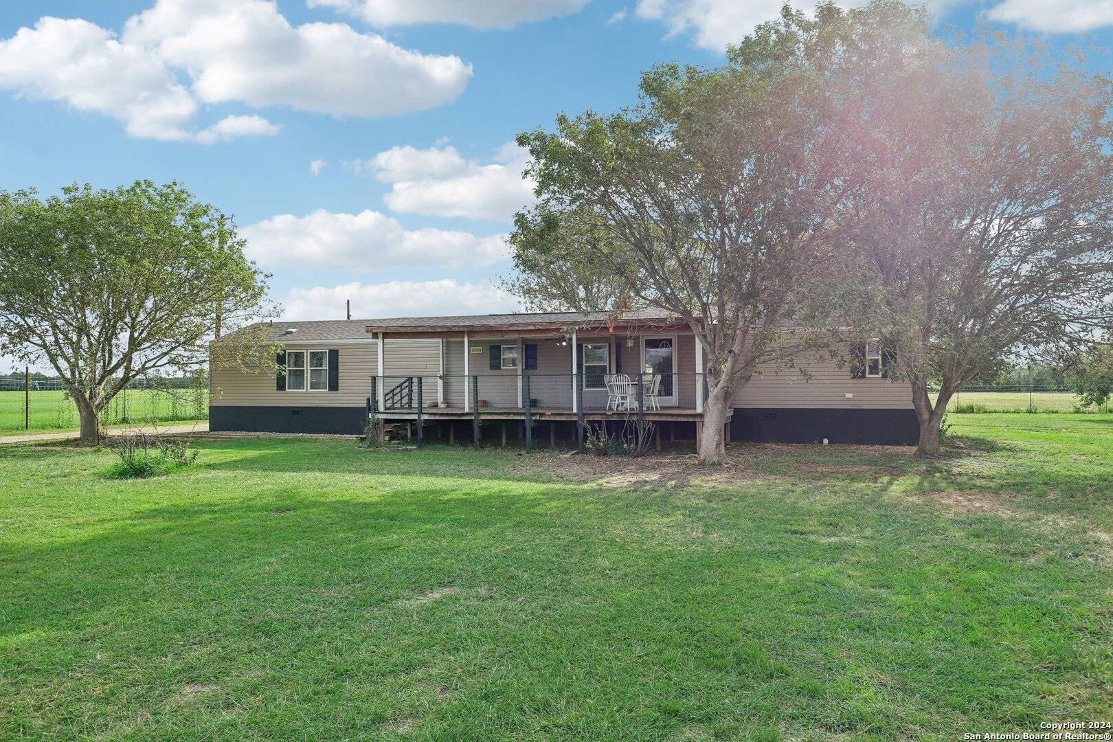 Hondo, TX 78861,3368 State Highway 173