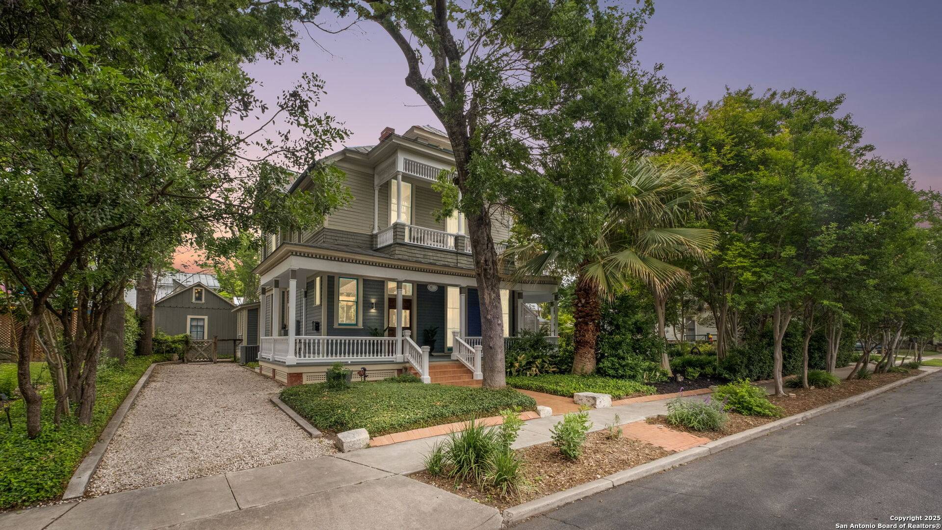 San Antonio, TX 78210-1186,516 GUENTHER ST