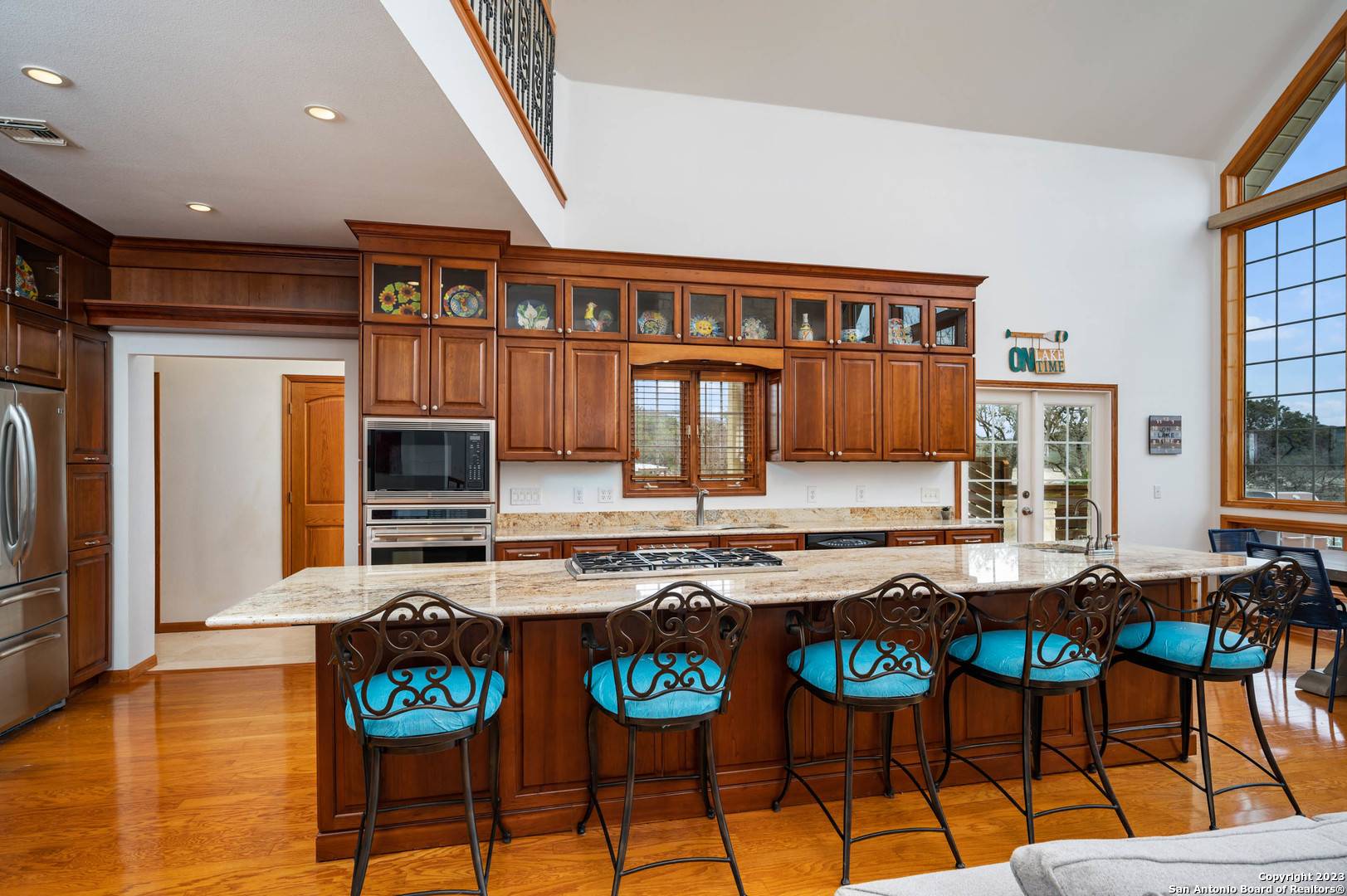 Lakehills, TX 78063,275 Lookout Dr