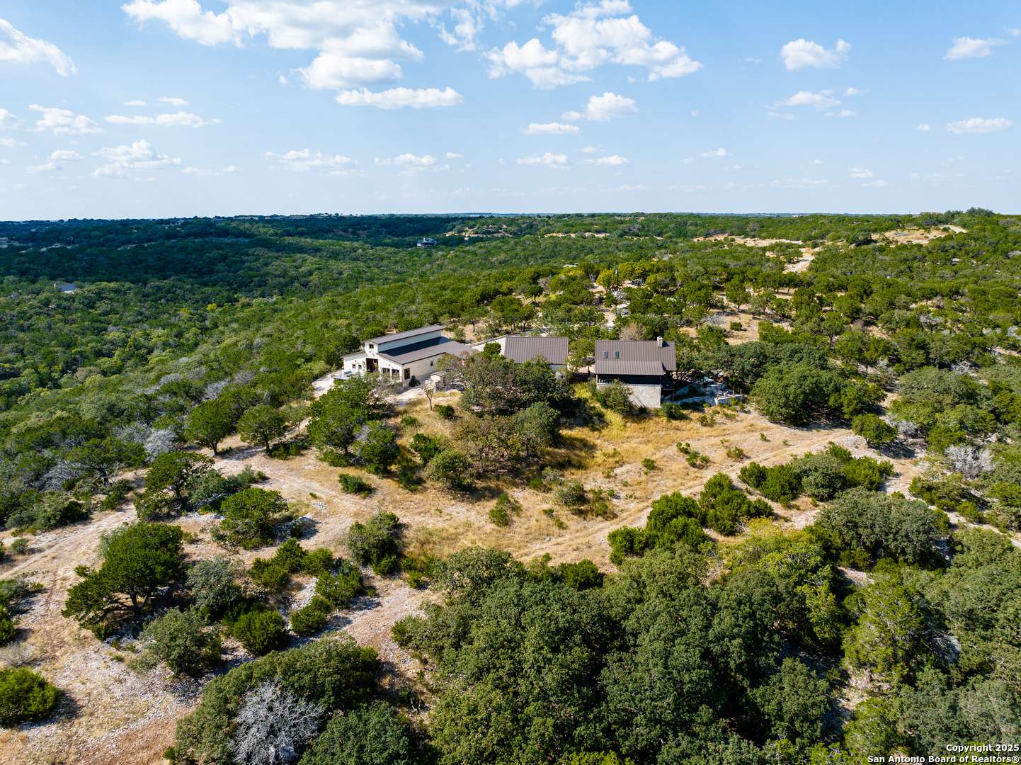 Hunt, TX 78024,320 Overland Trail W