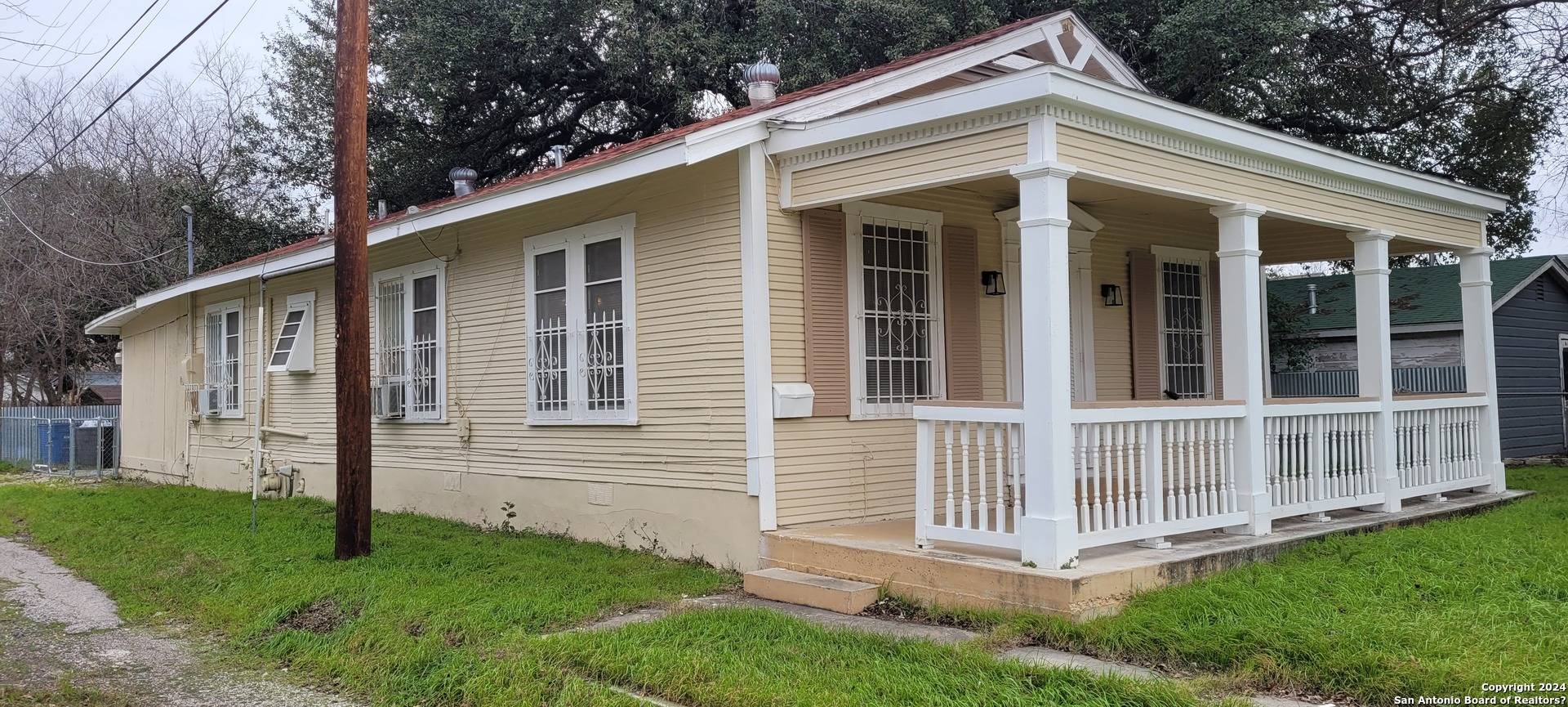San Antonio, TX 78210,2008 Olive St