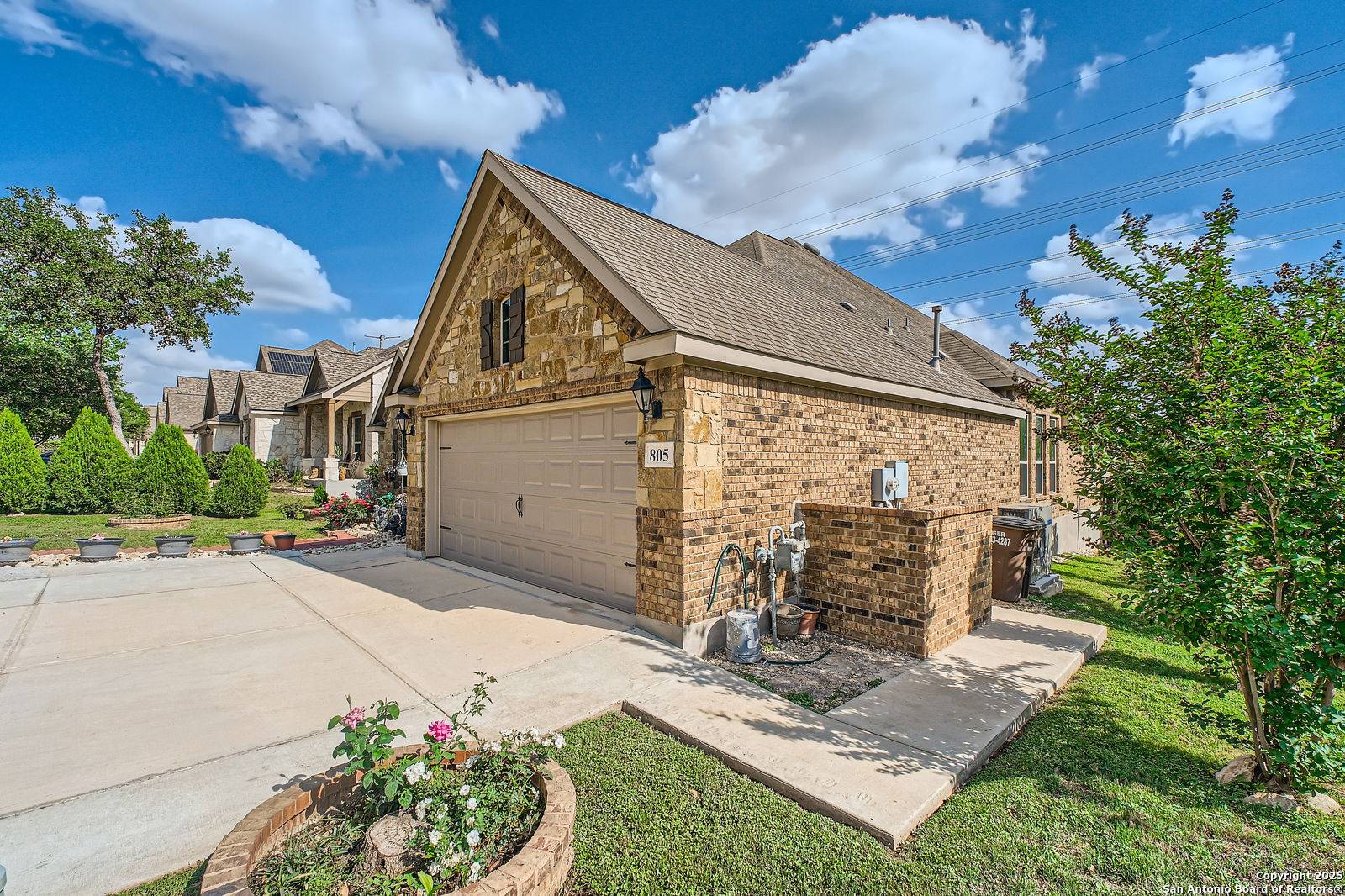 San Antonio, TX 78245,805 Raceland