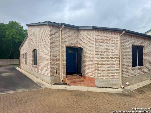 San Antonio, TX 78218,150 Oakwell Farms