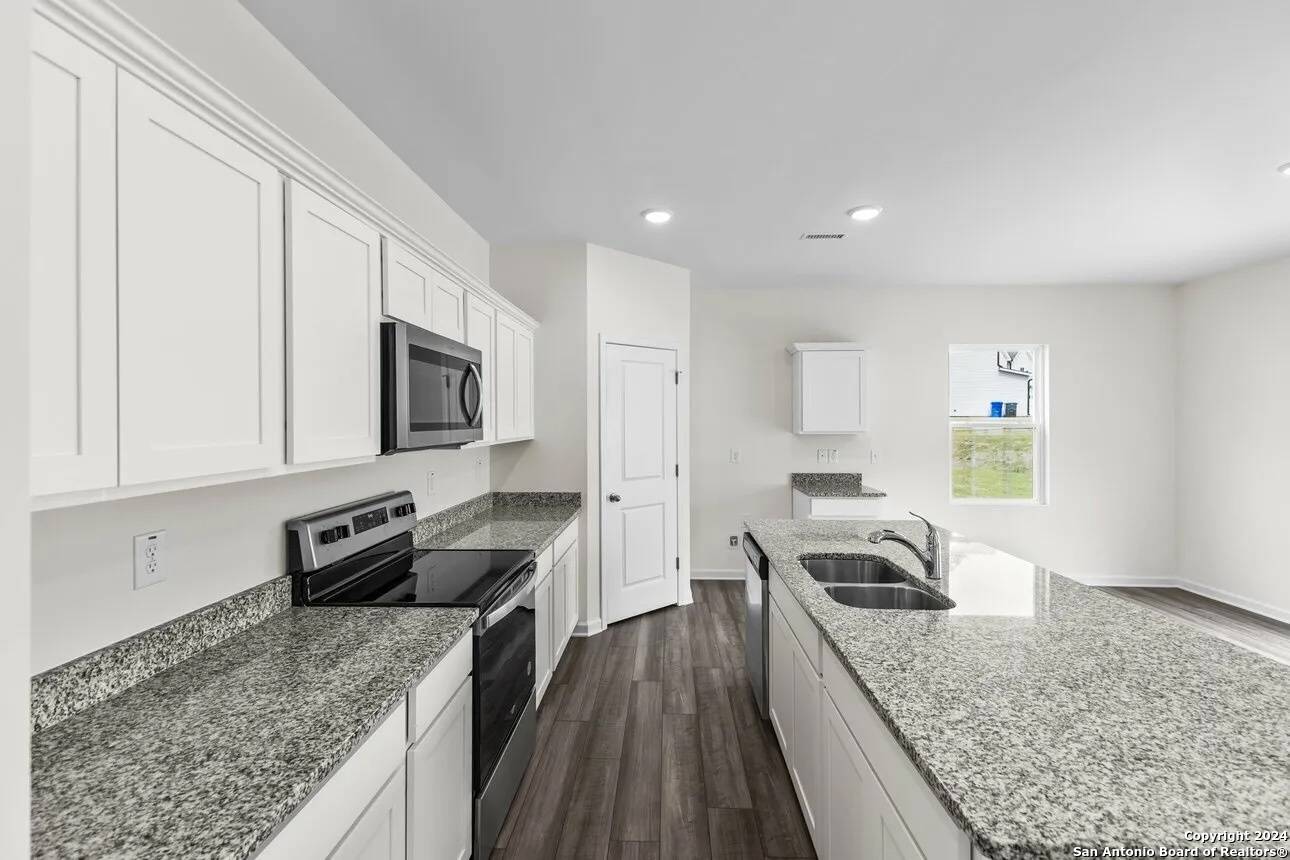 Schertz, TX 78154,10137 Peppercorn Place