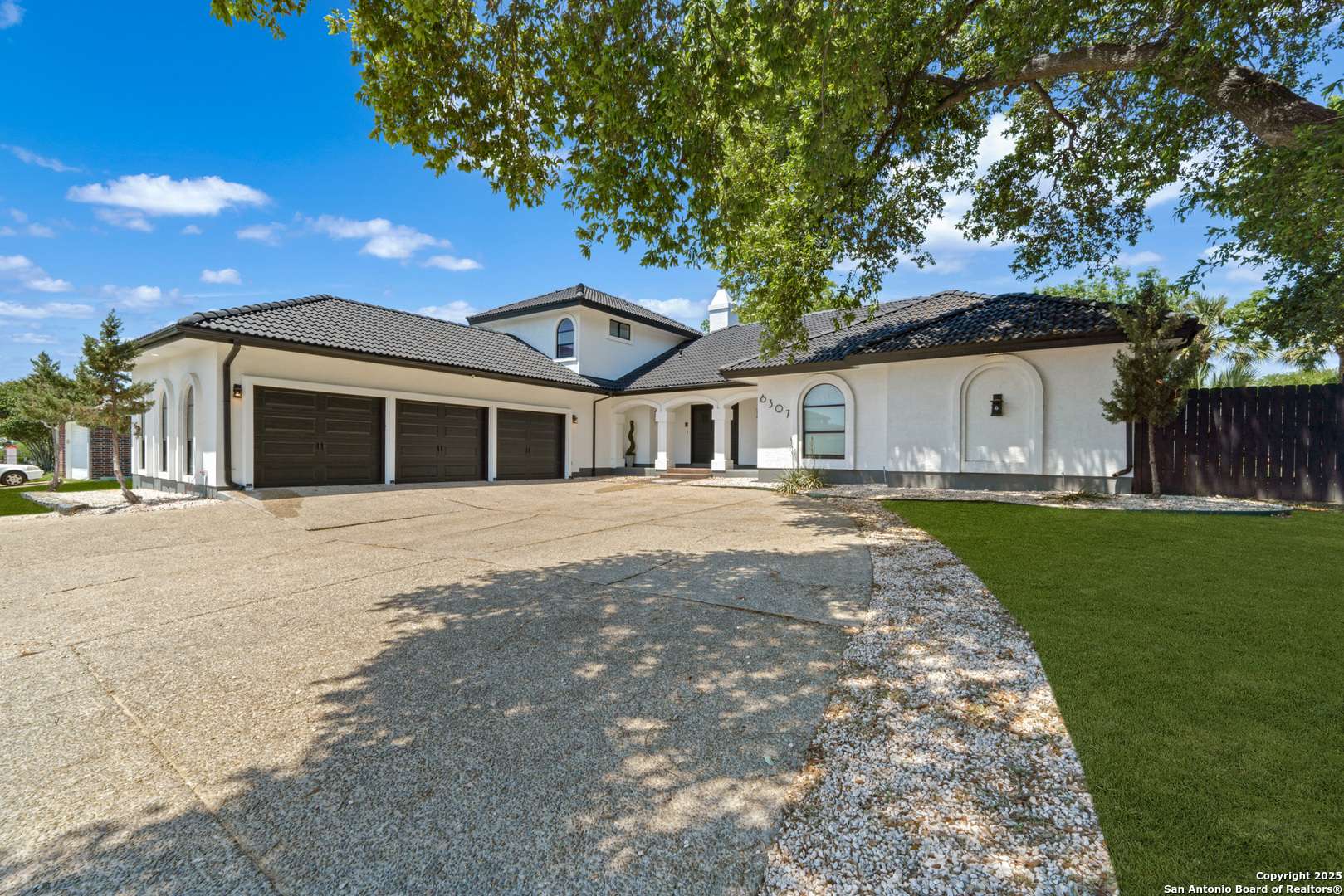 Windcrest, TX 78239,6307 Hidden Hollow