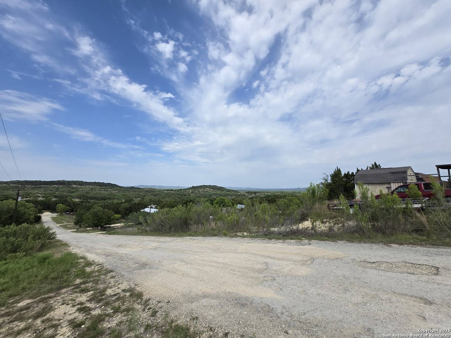 Bandera, TX 78003,555 IROQUOIS TRL