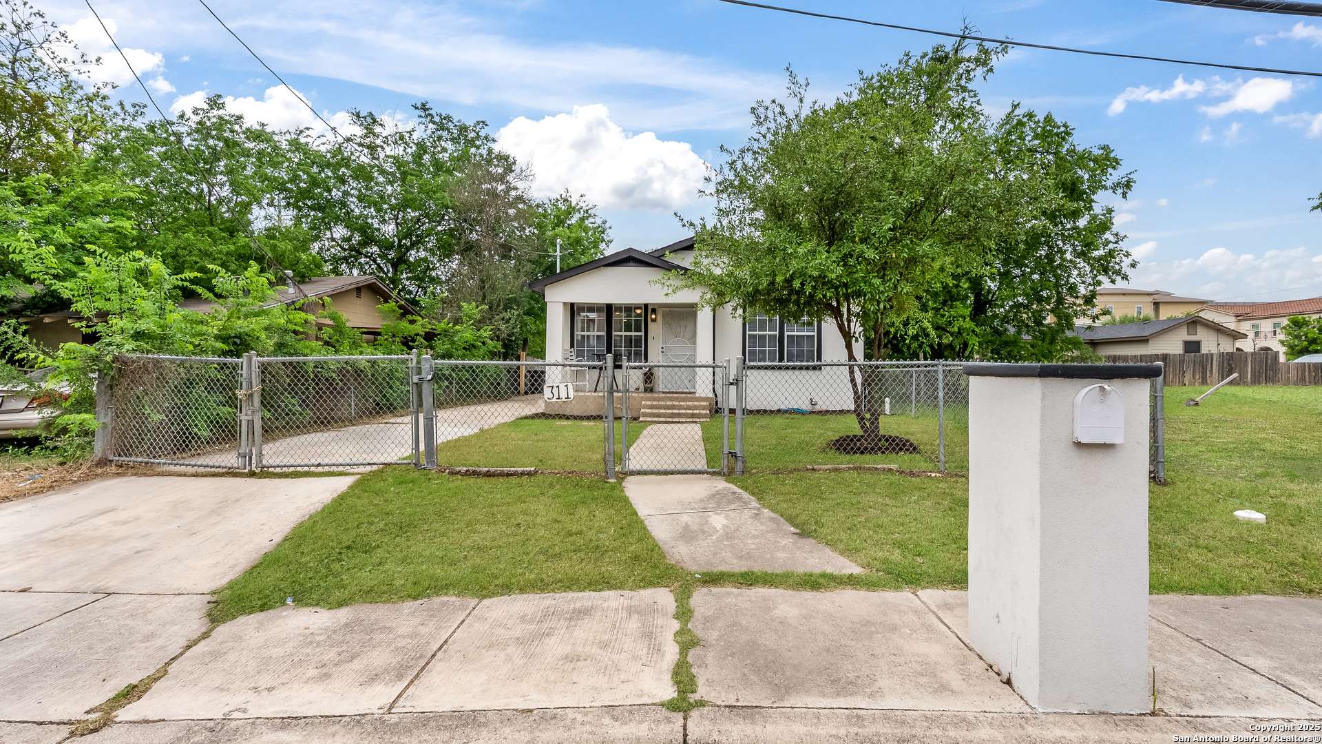 San Antonio, TX 78202,311 Hudson