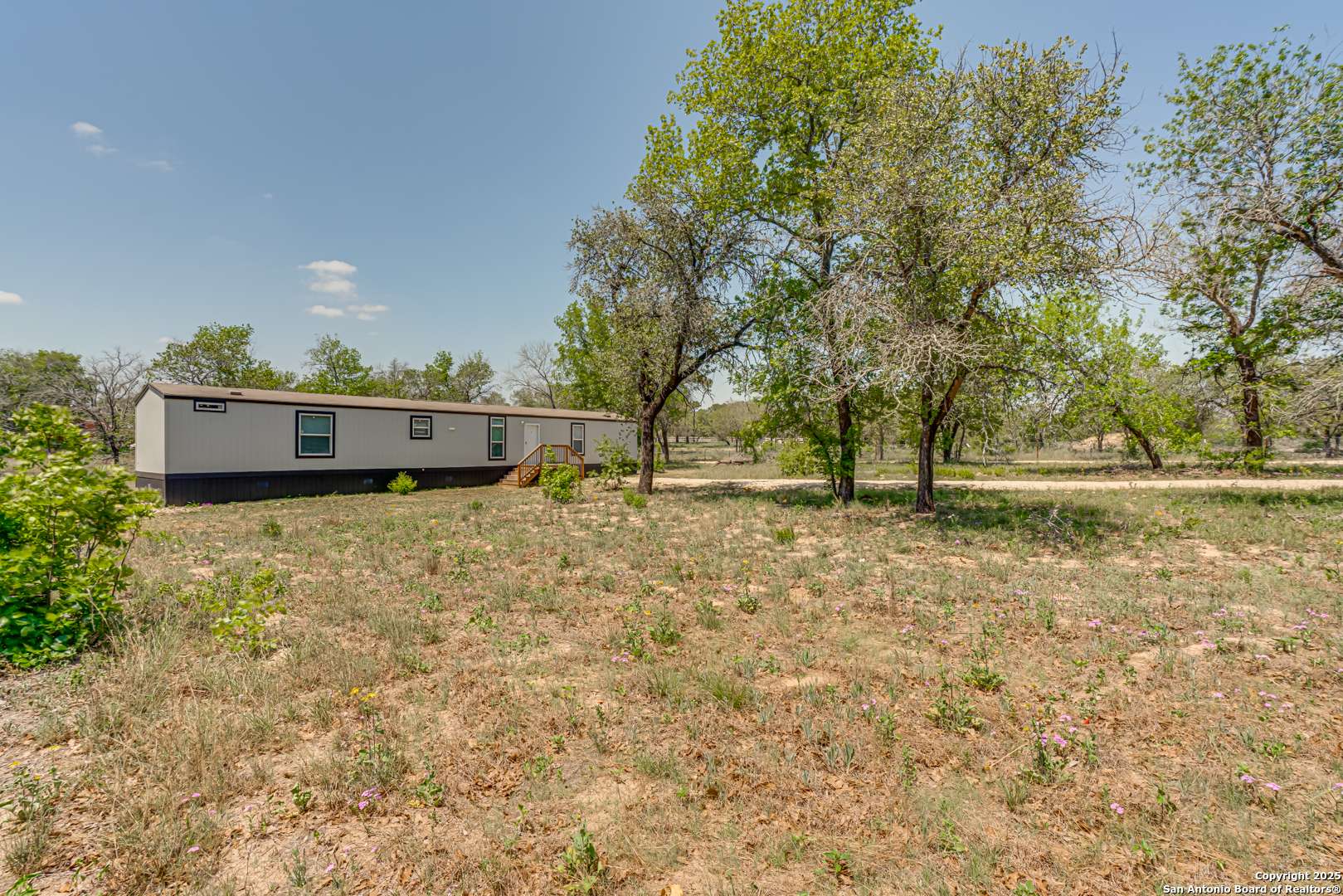 Somerset, TX 78069,71 Spanish Oak