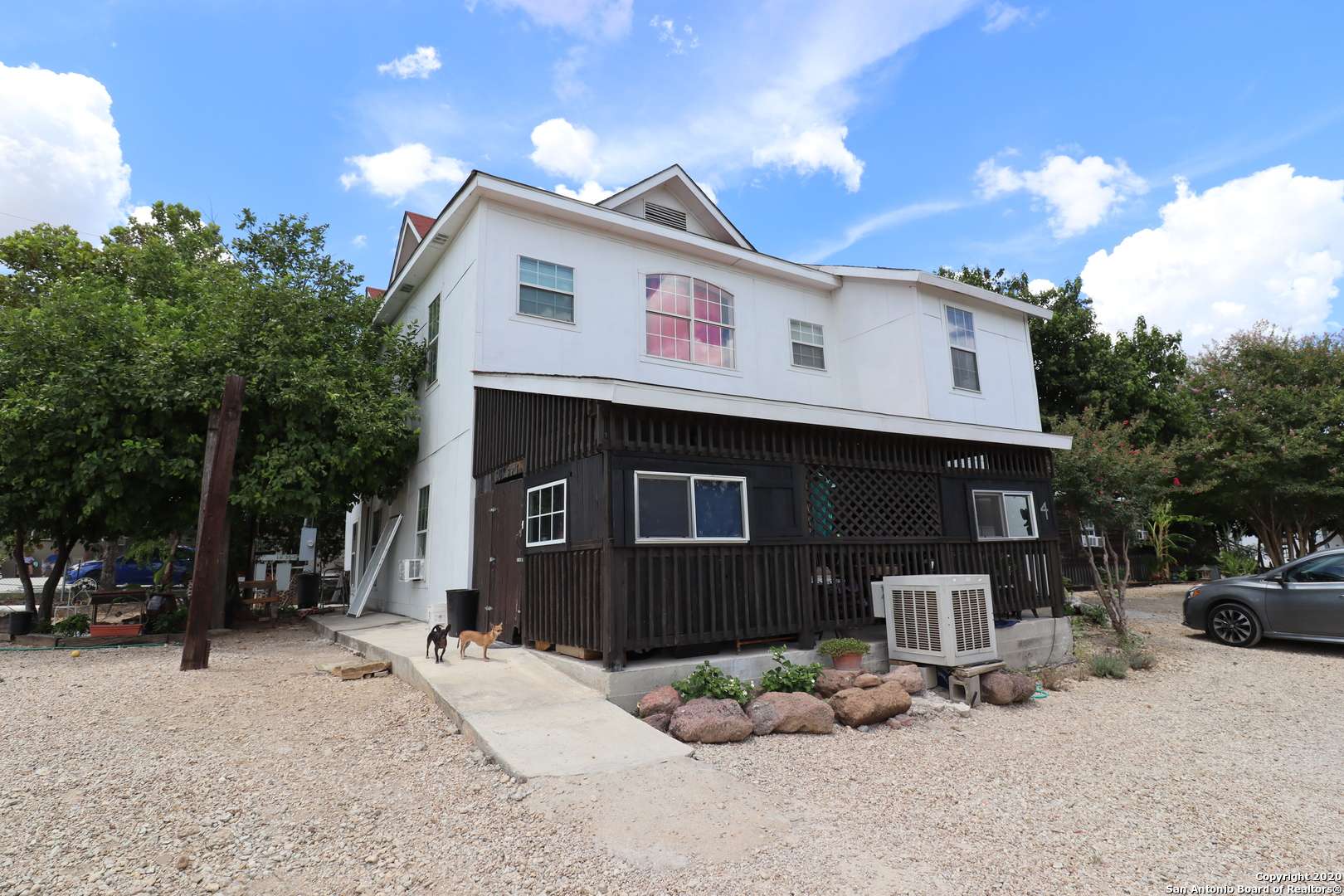 Von Ormy, TX 78073,13915 interstate 35
