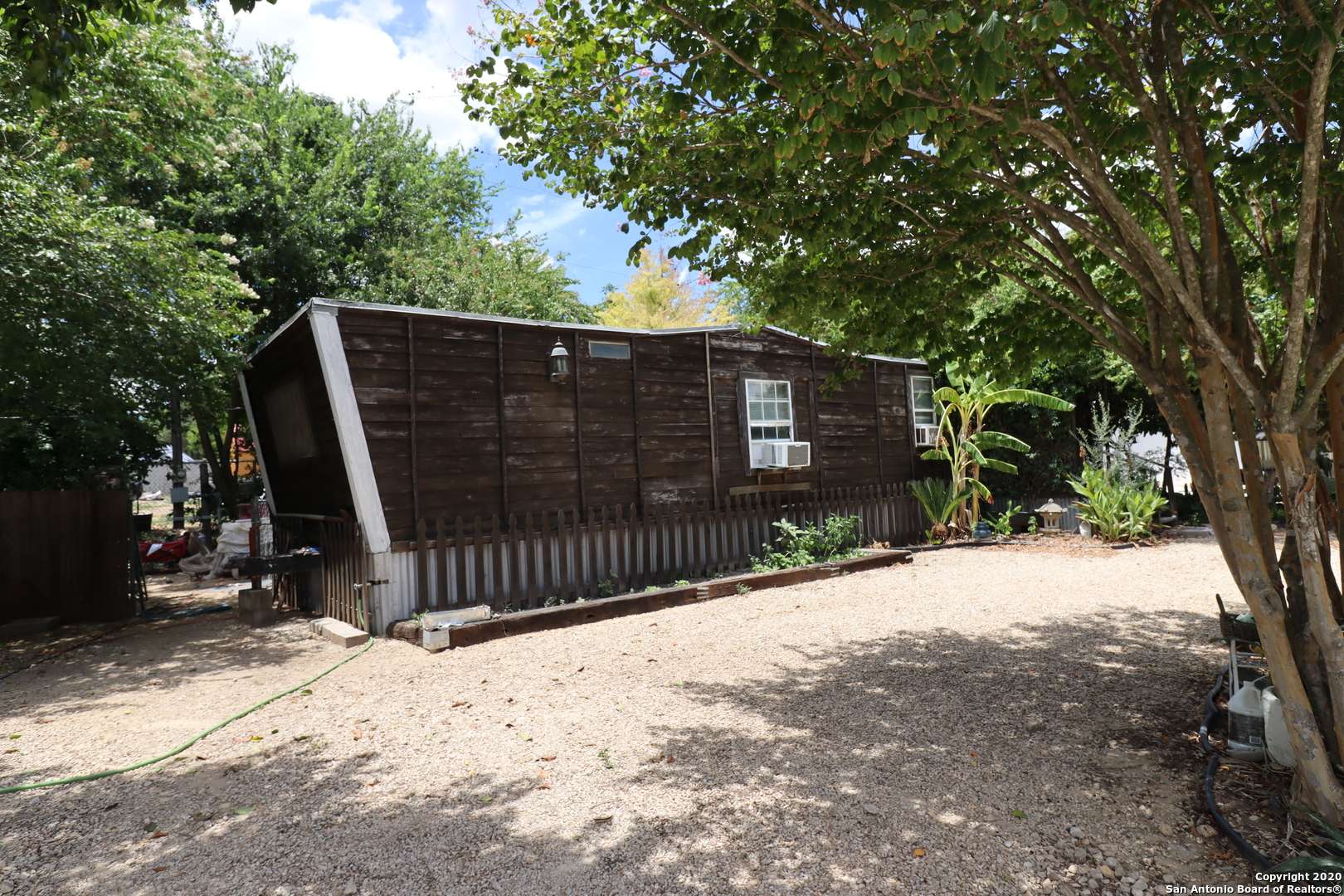 Von Ormy, TX 78073,13915 interstate 35