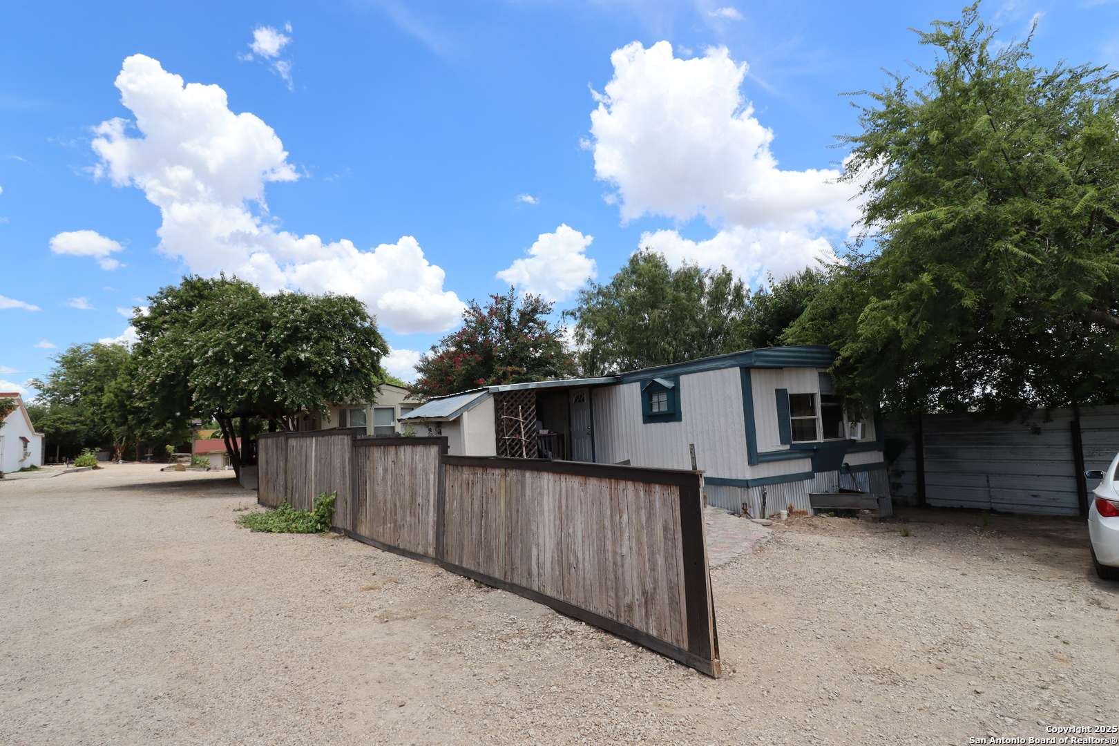 Von Ormy, TX 78073,13915 interstate 35