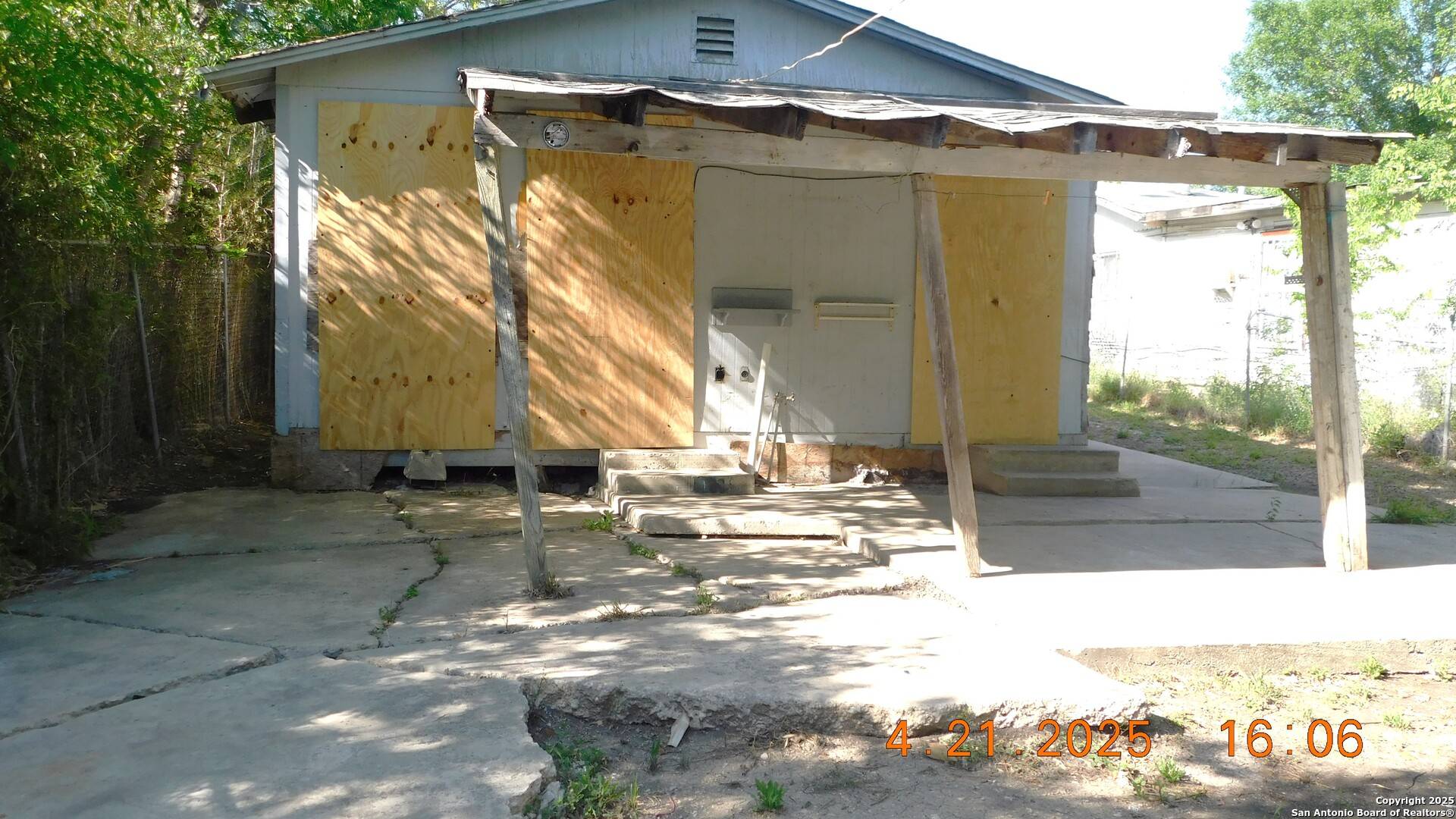 San Antonio, TX 78237,3822 Morales