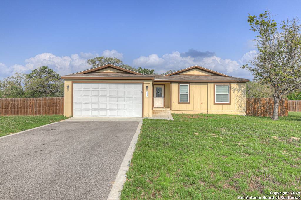 Seguin, TX 78155,209 Cordell Creek