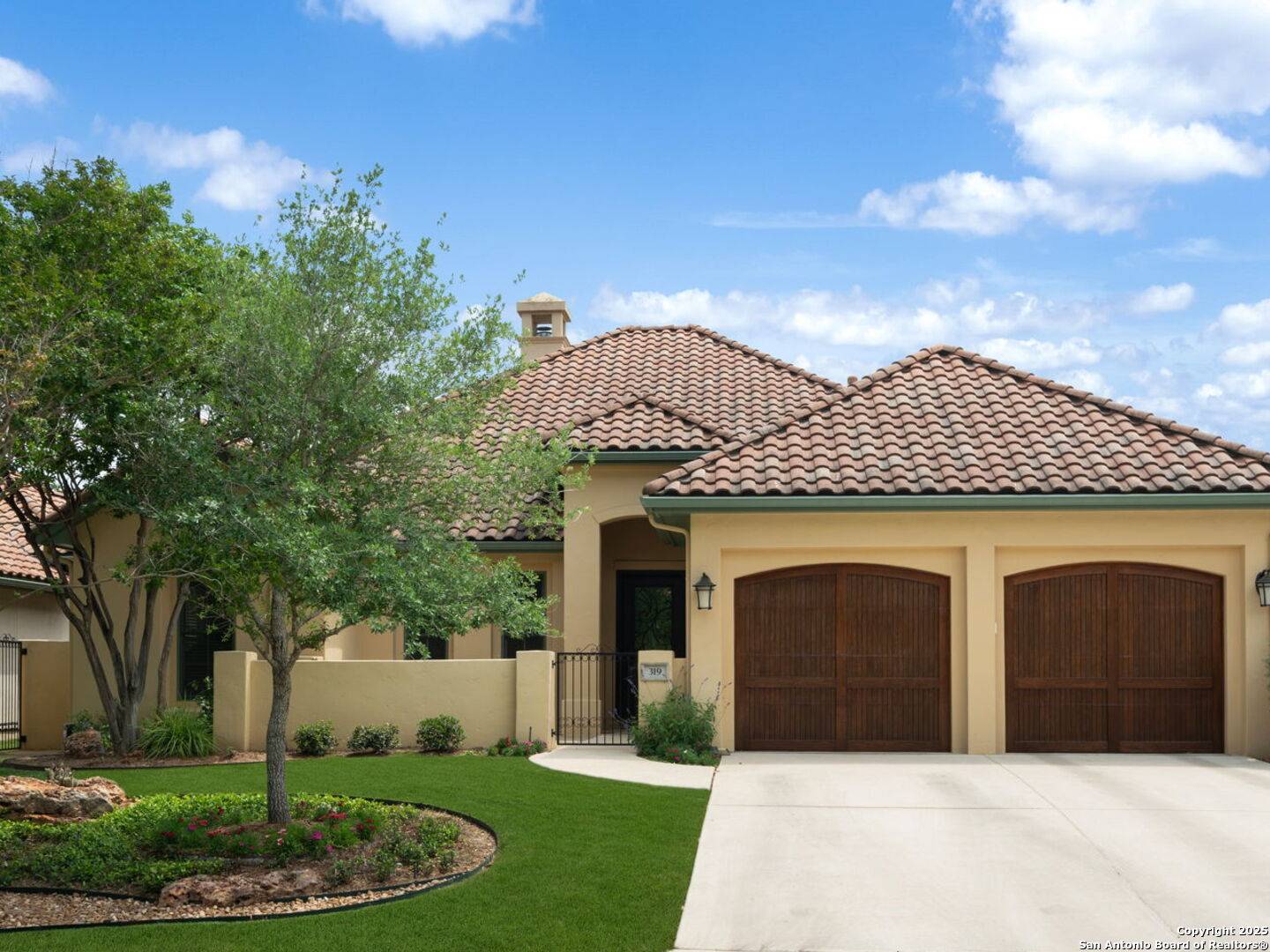 Shavano Park, TX 78249,319 Geddington