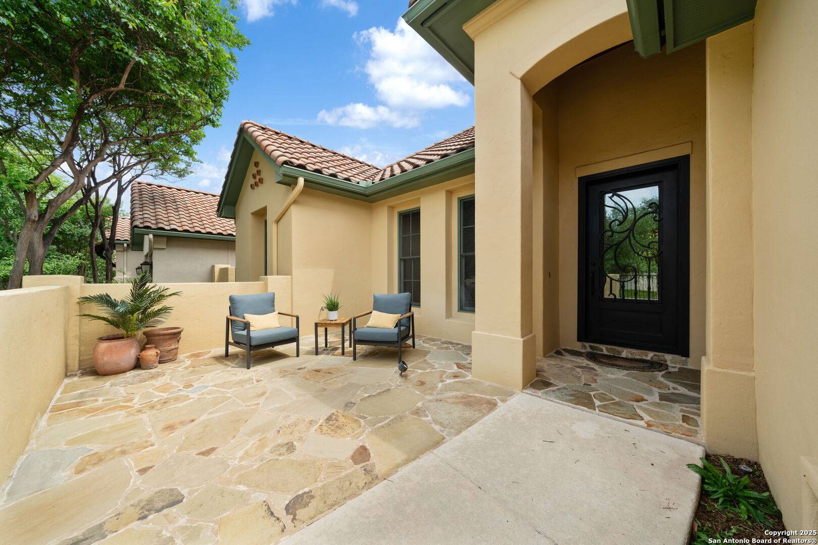 Shavano Park, TX 78249,319 Geddington