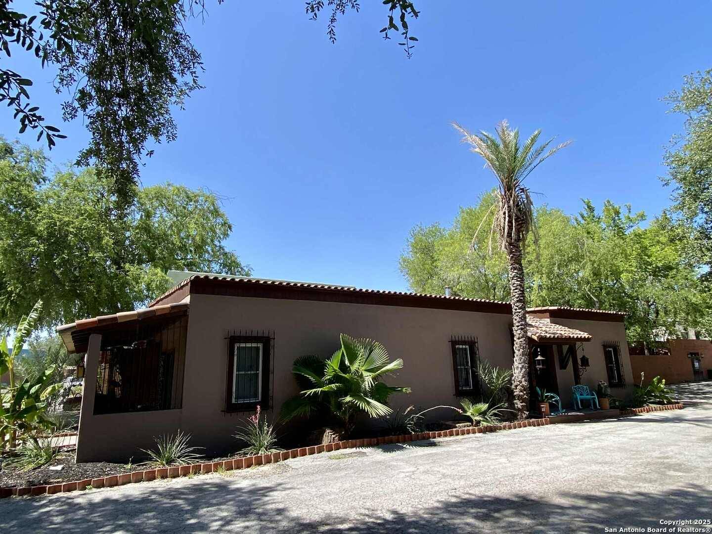 Brackettville, TX 78832,177 Avenida Juarez