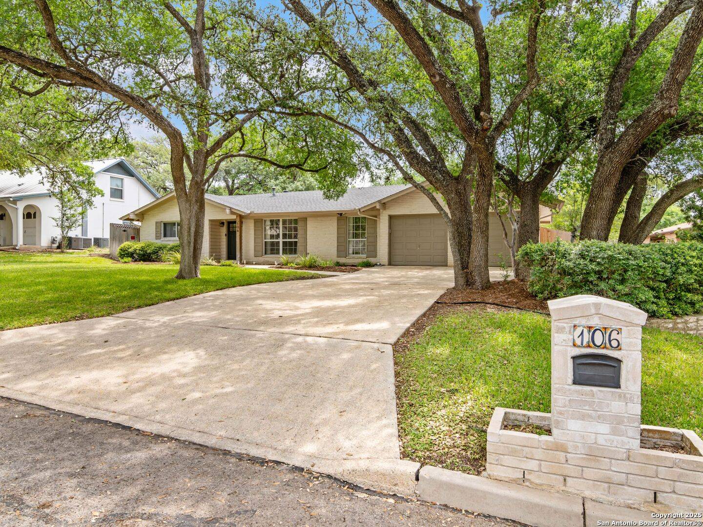 San Antonio, TX 78213,106 Castleoaks Drive