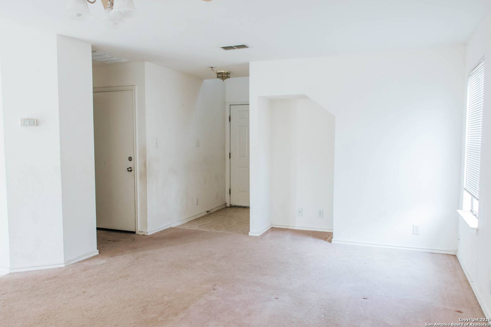 San Antonio, TX 78244,4915 Brazoswood