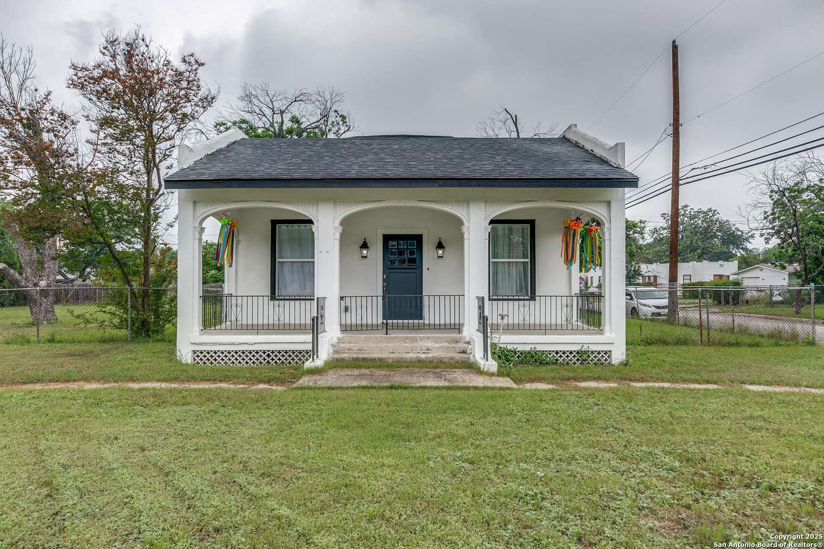 San Antonio, TX 78201,102 Beal
