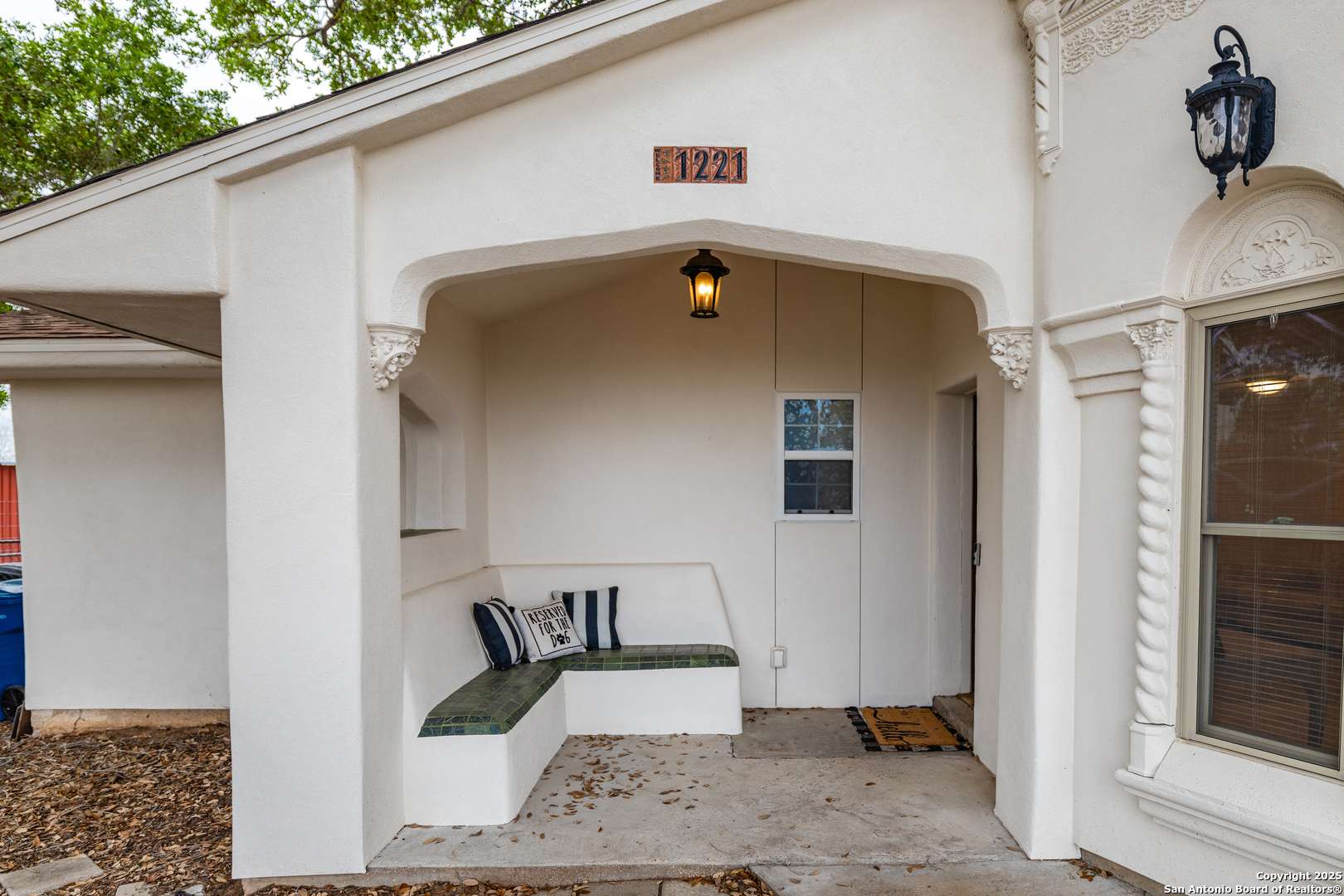 Pleasanton, TX 78064,1221 Encino