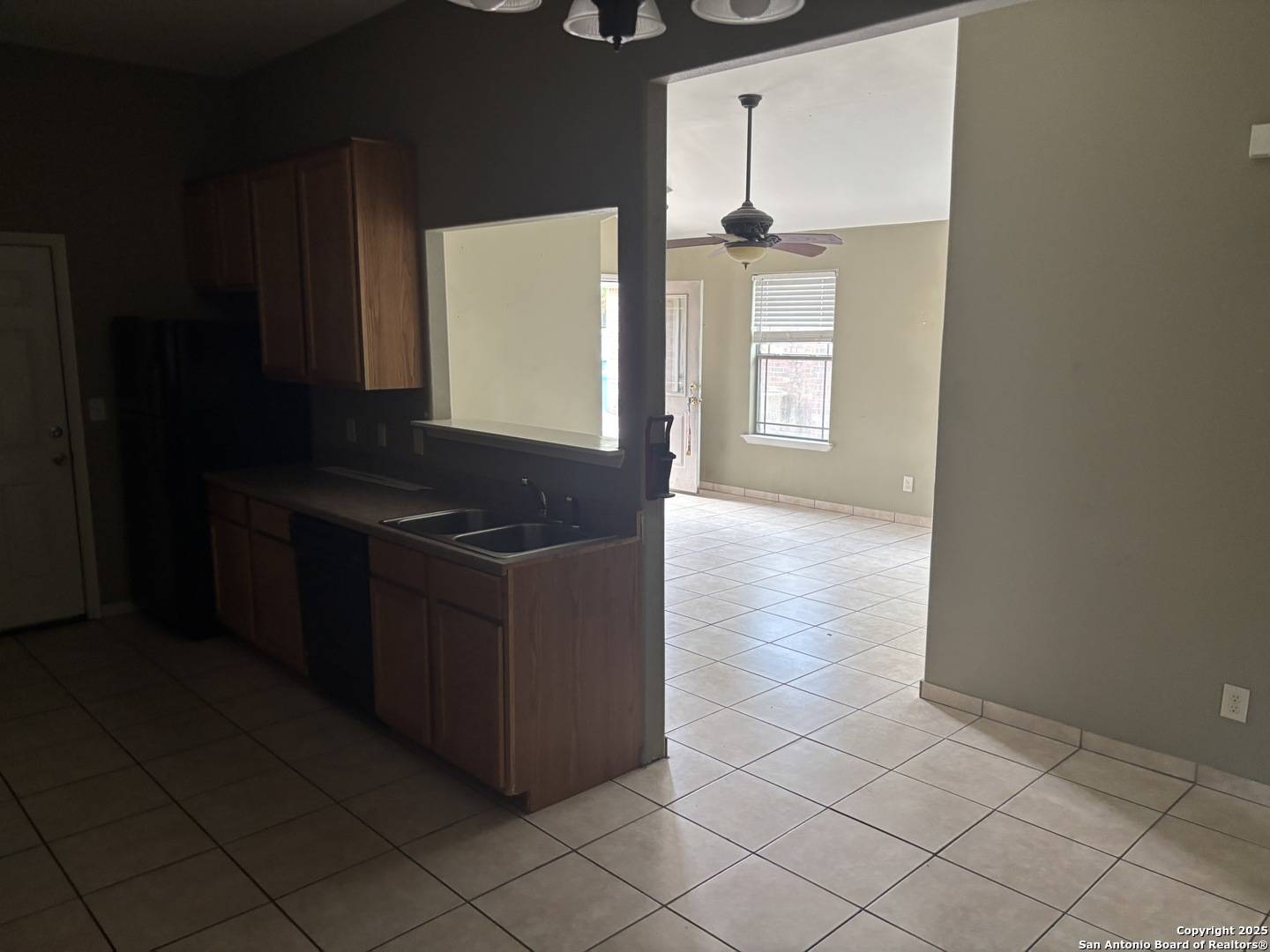 Pleasanton, TX 78064,940 Long