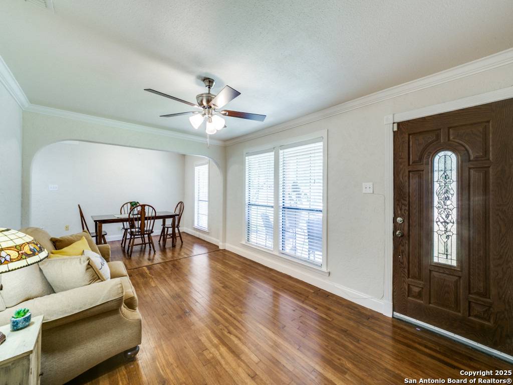 San Antonio, TX 78228,830 Overhill