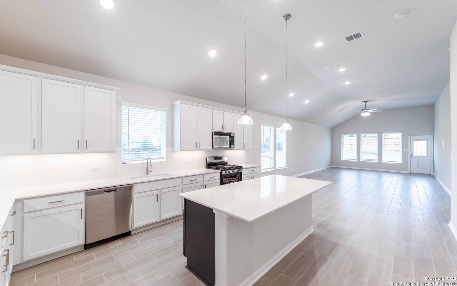 Schertz, TX 78108,5826 Reagan Ridge