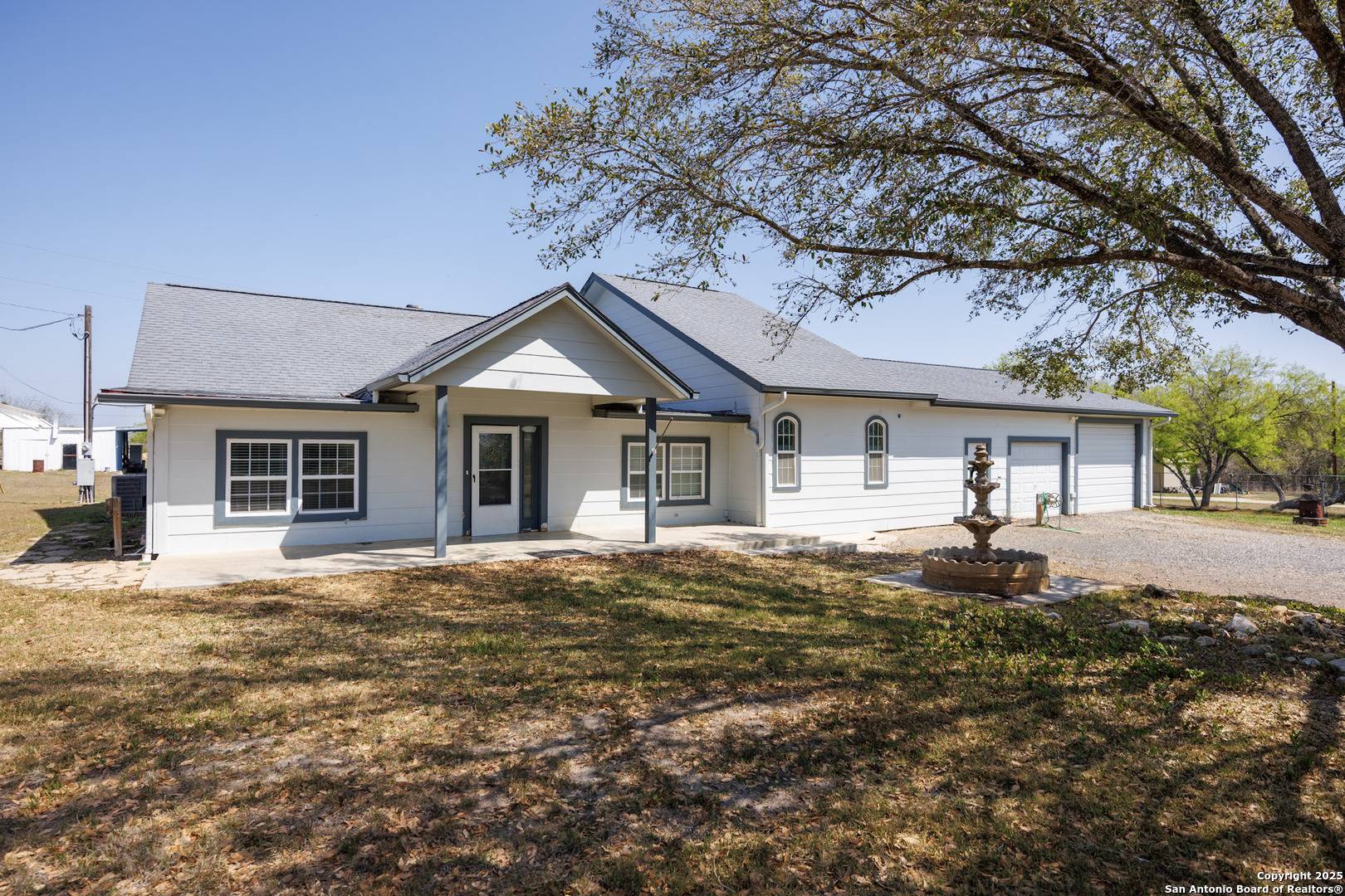 Seguin, TX 78155,641 Weber