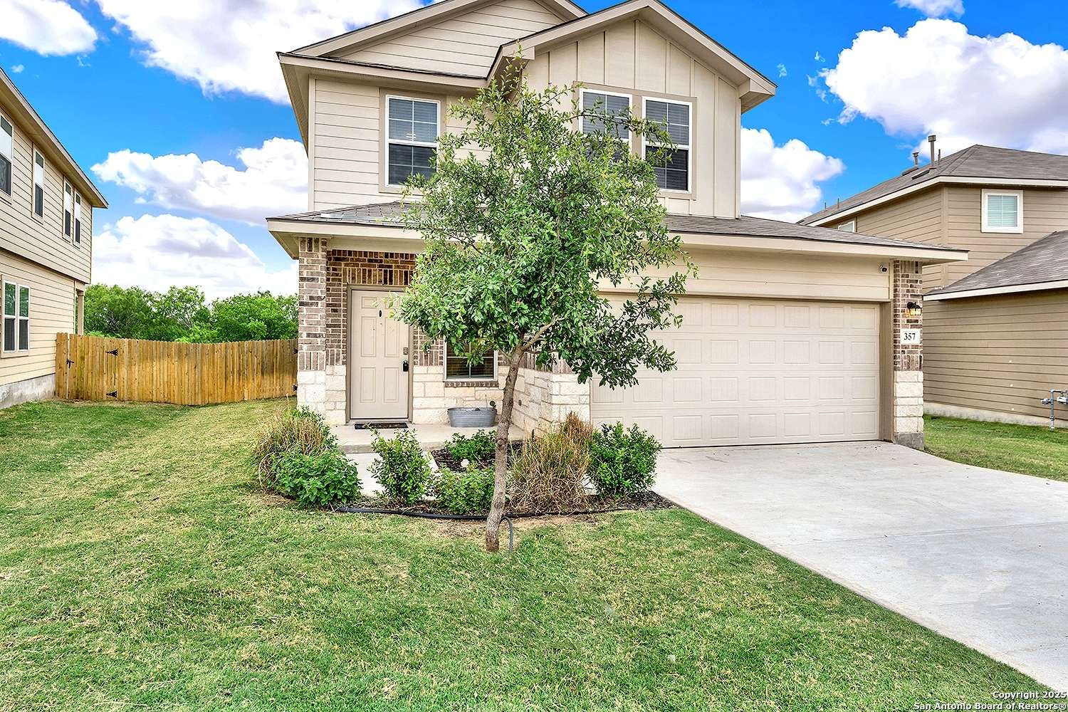 Floresville, TX 78114,357 Middle Green
