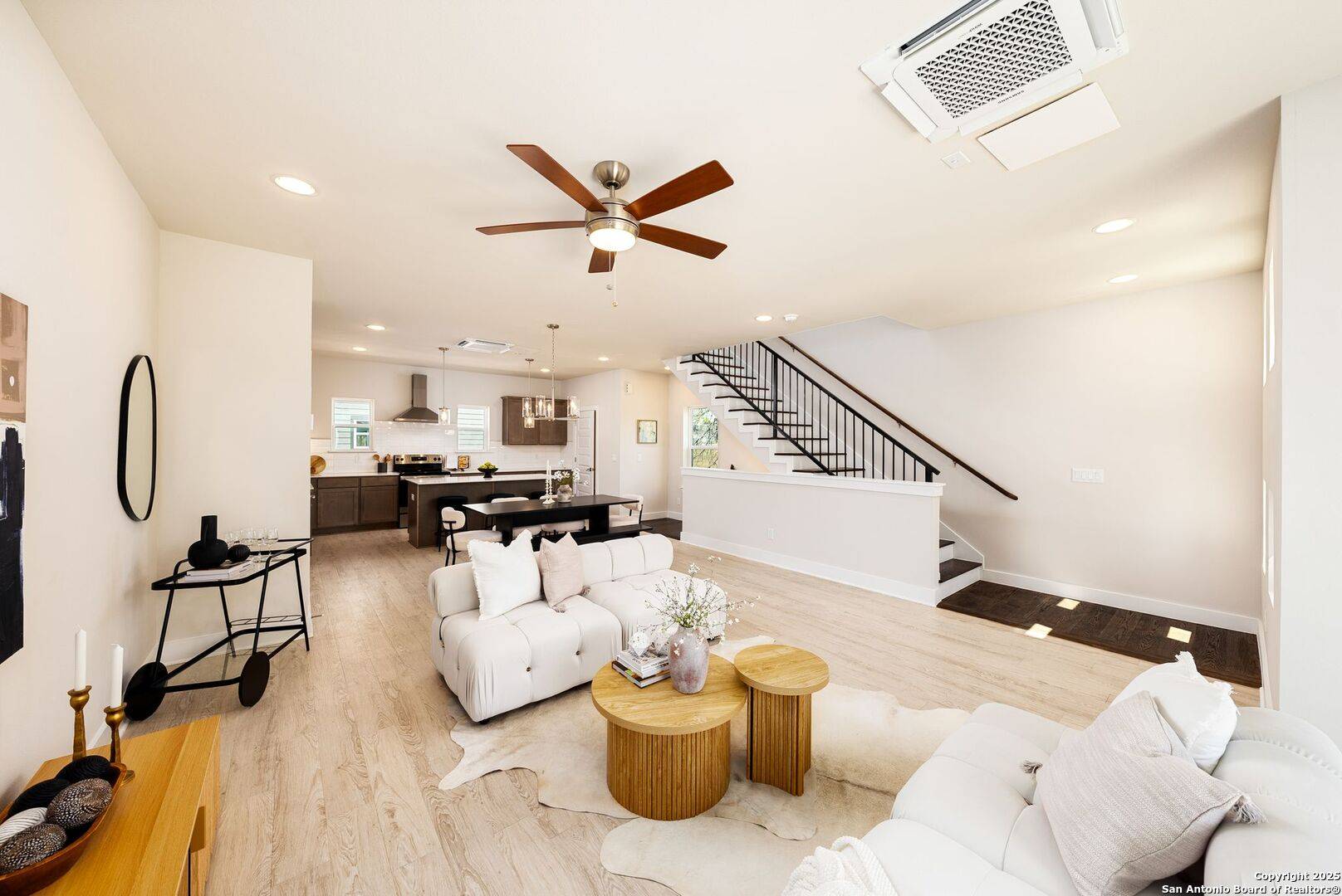 San Antonio, TX 78209,419 Ira #1102 UNIT UNIT