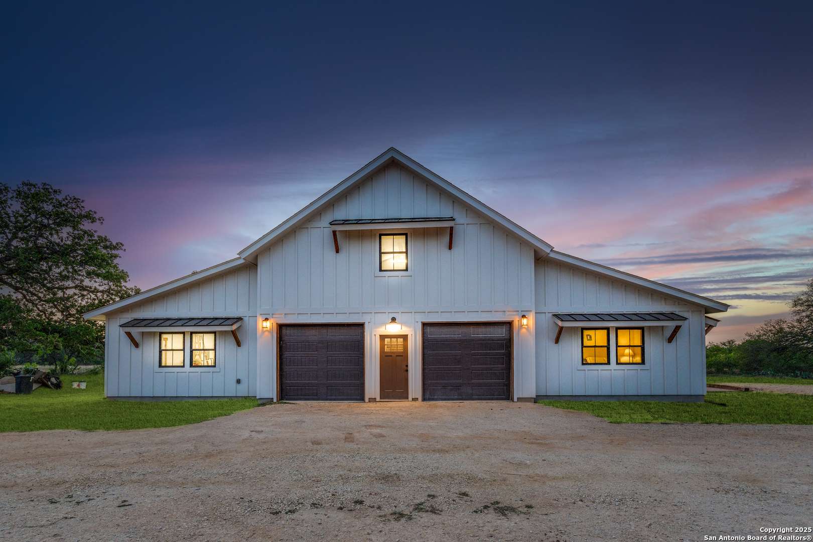 Floresville, TX 78114,841 Postert