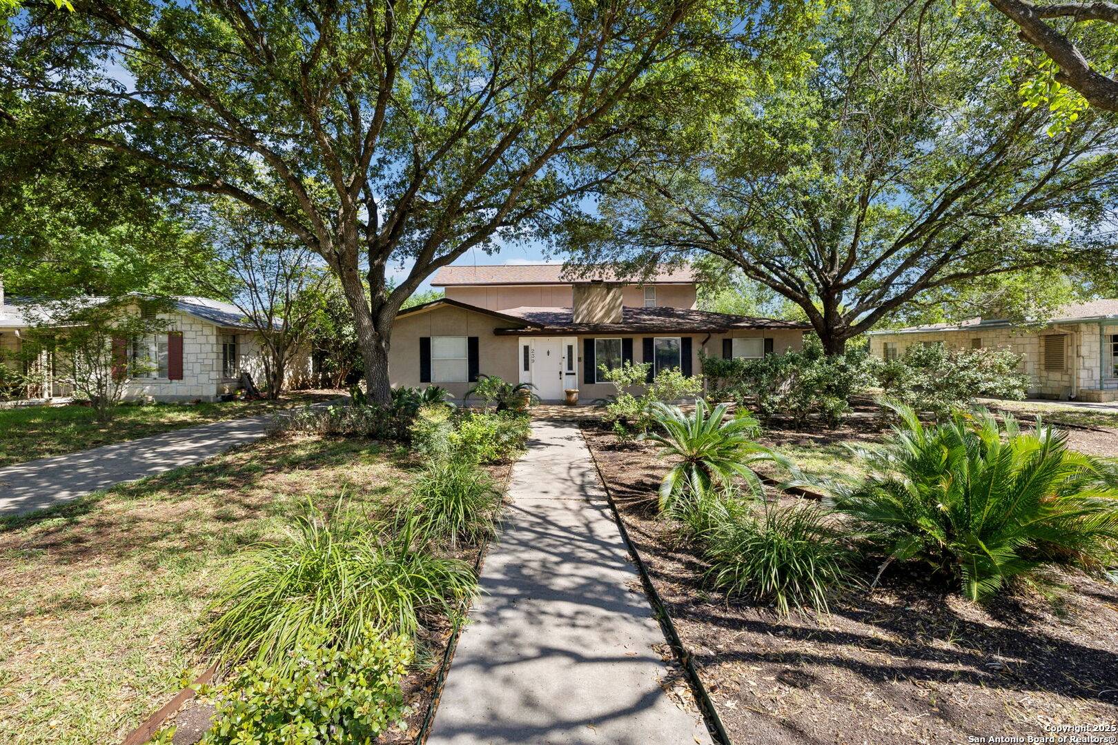 San Antonio, TX 78209,239 Nottingham