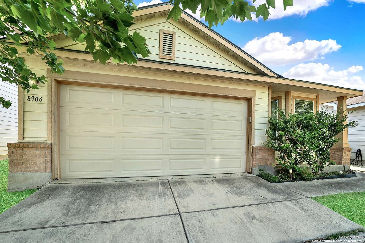 San Antonio, TX 78223,8906 Mission Brk