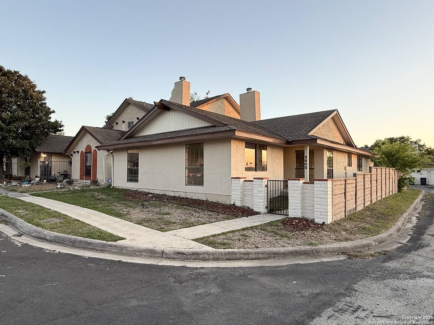 San Antonio, TX 78239,5800 Royal Bnd