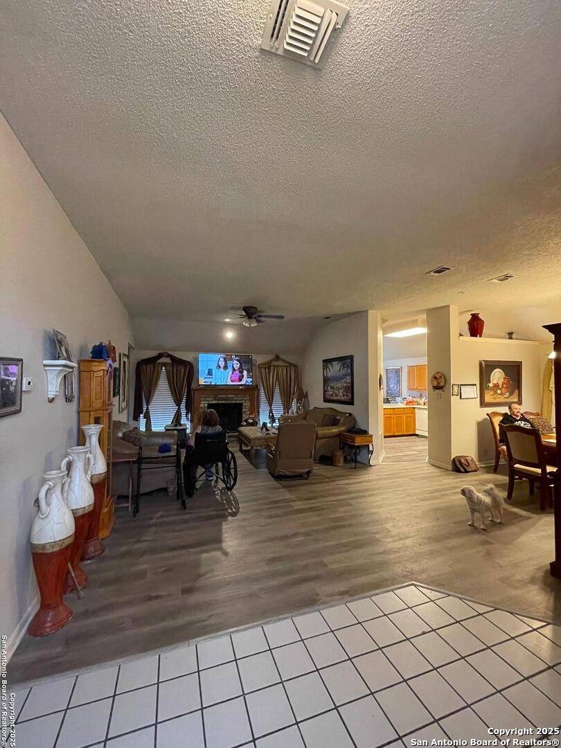 San Antonio, TX 78244,5123 Pine Lake