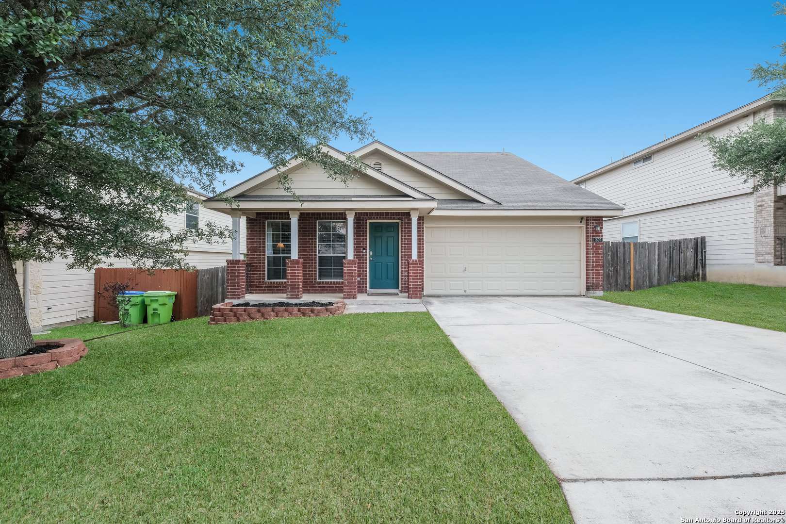 San Antonio, TX 78245,1807 Goldgap Fox