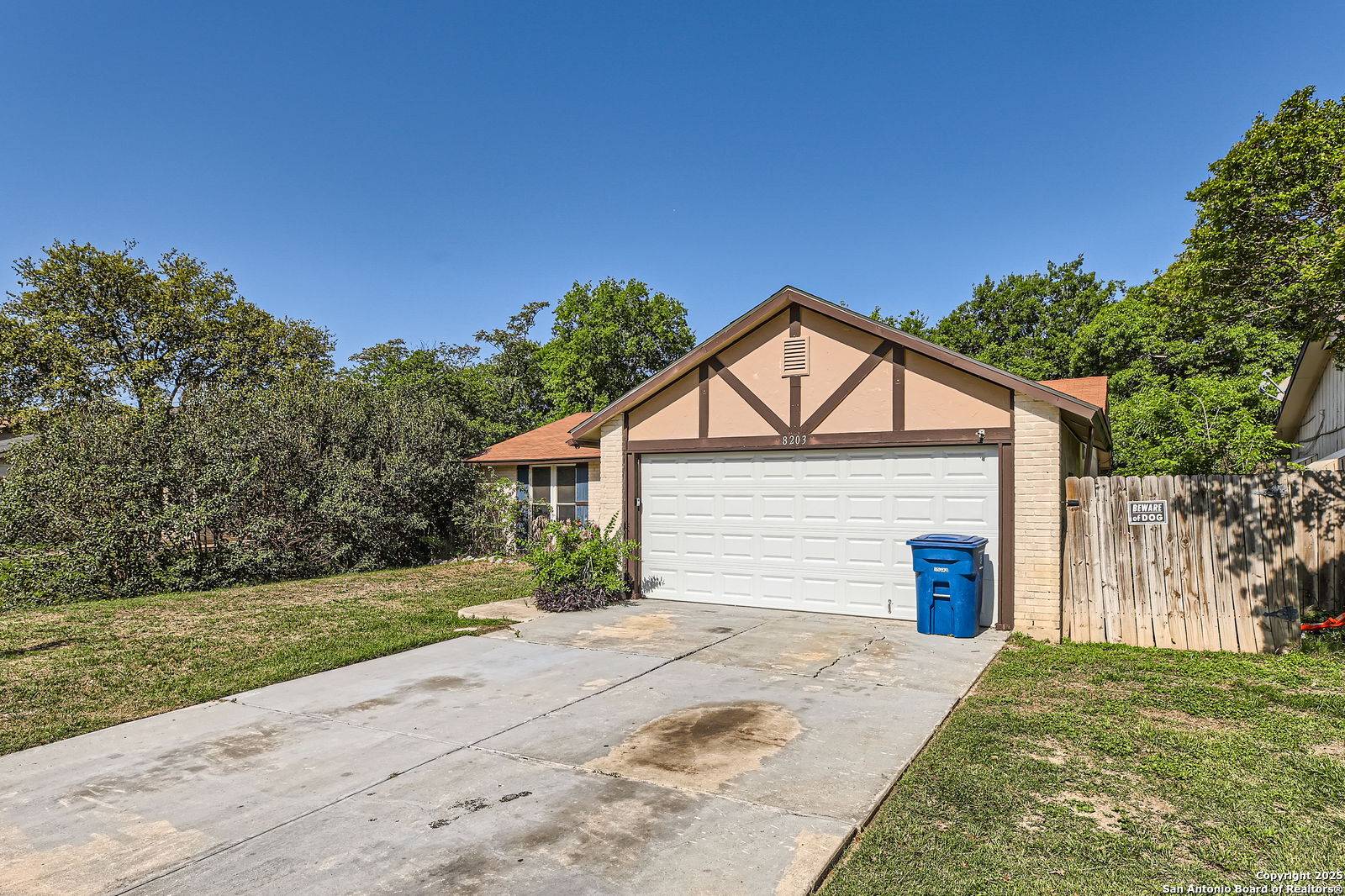 San Antonio, TX 78250,8203 Bowens Crossing St
