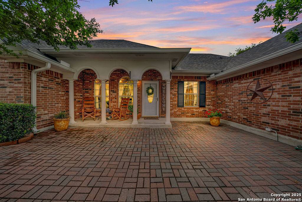 La Vernia, TX 78121,1253 Hillside Oaks