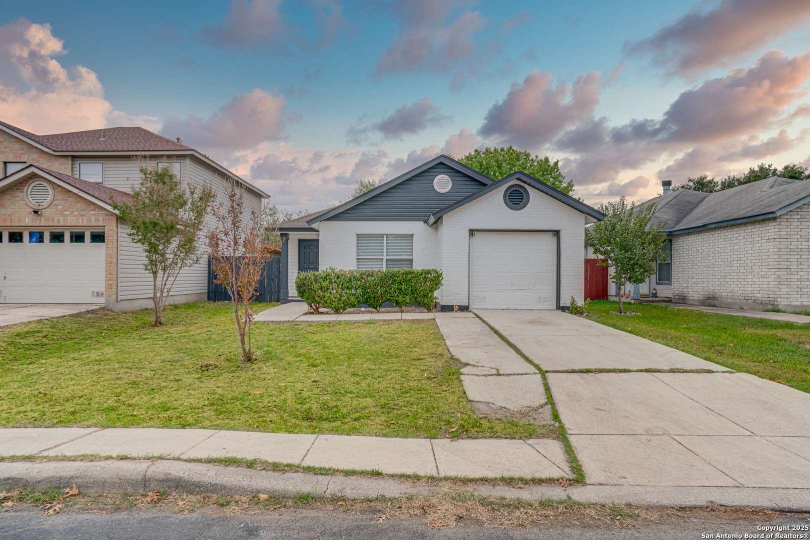 San Antonio, TX 78245,9958 Panther Bay