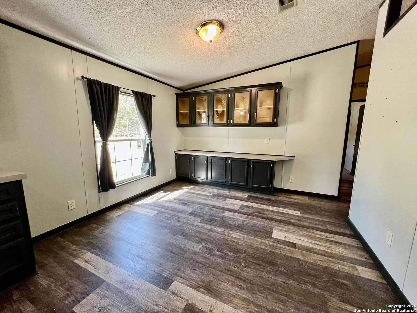 Kerrville, TX 78028,147 Silver Creek