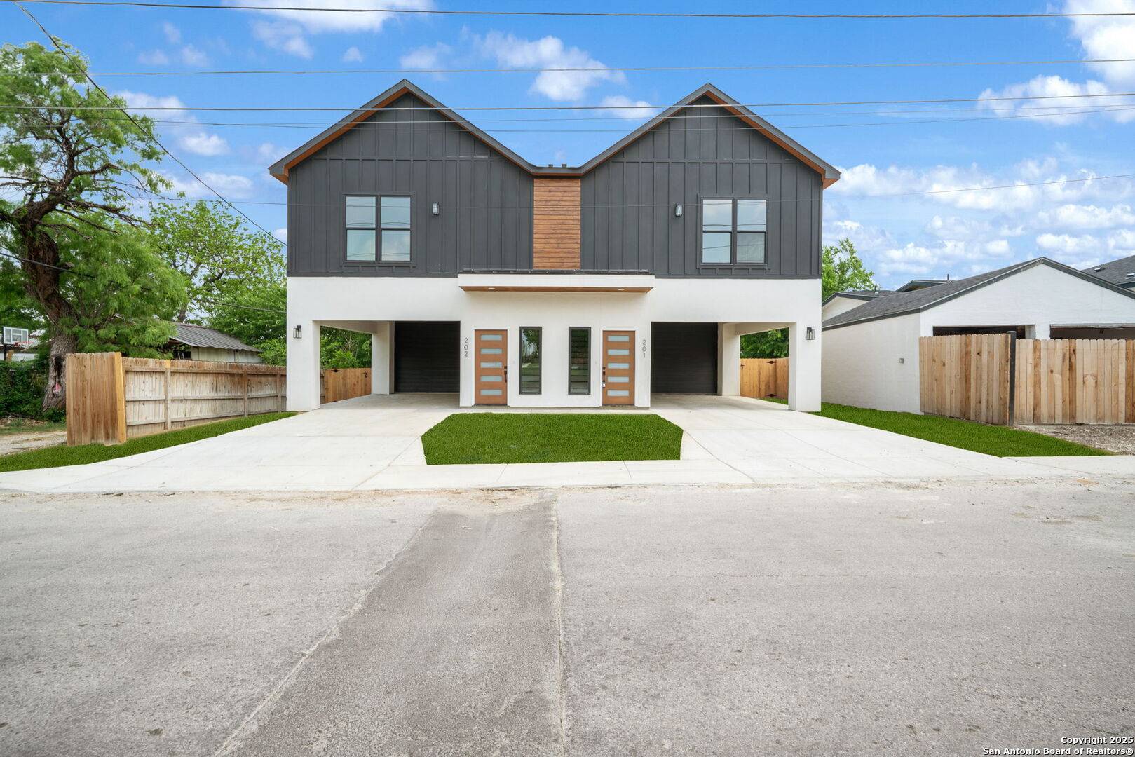 San Antonio, TX 78201,247 Princeton Ave Units 201 & 202