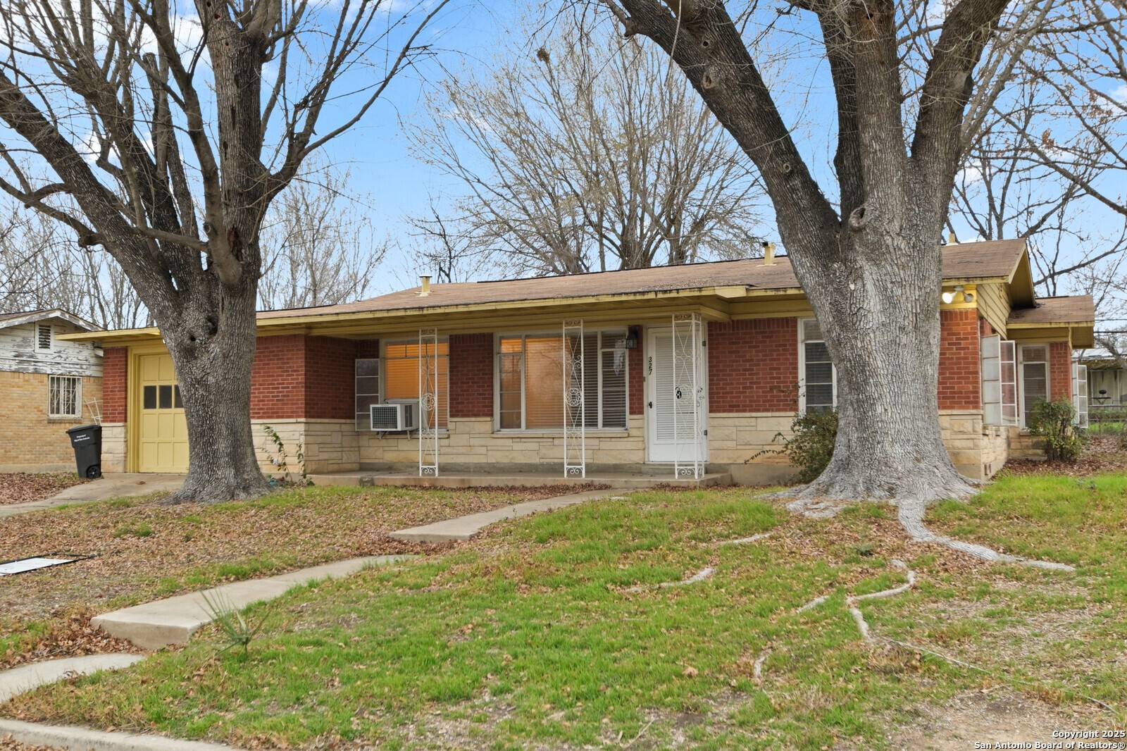 San Antonio, TX 78201,327 Altgelt