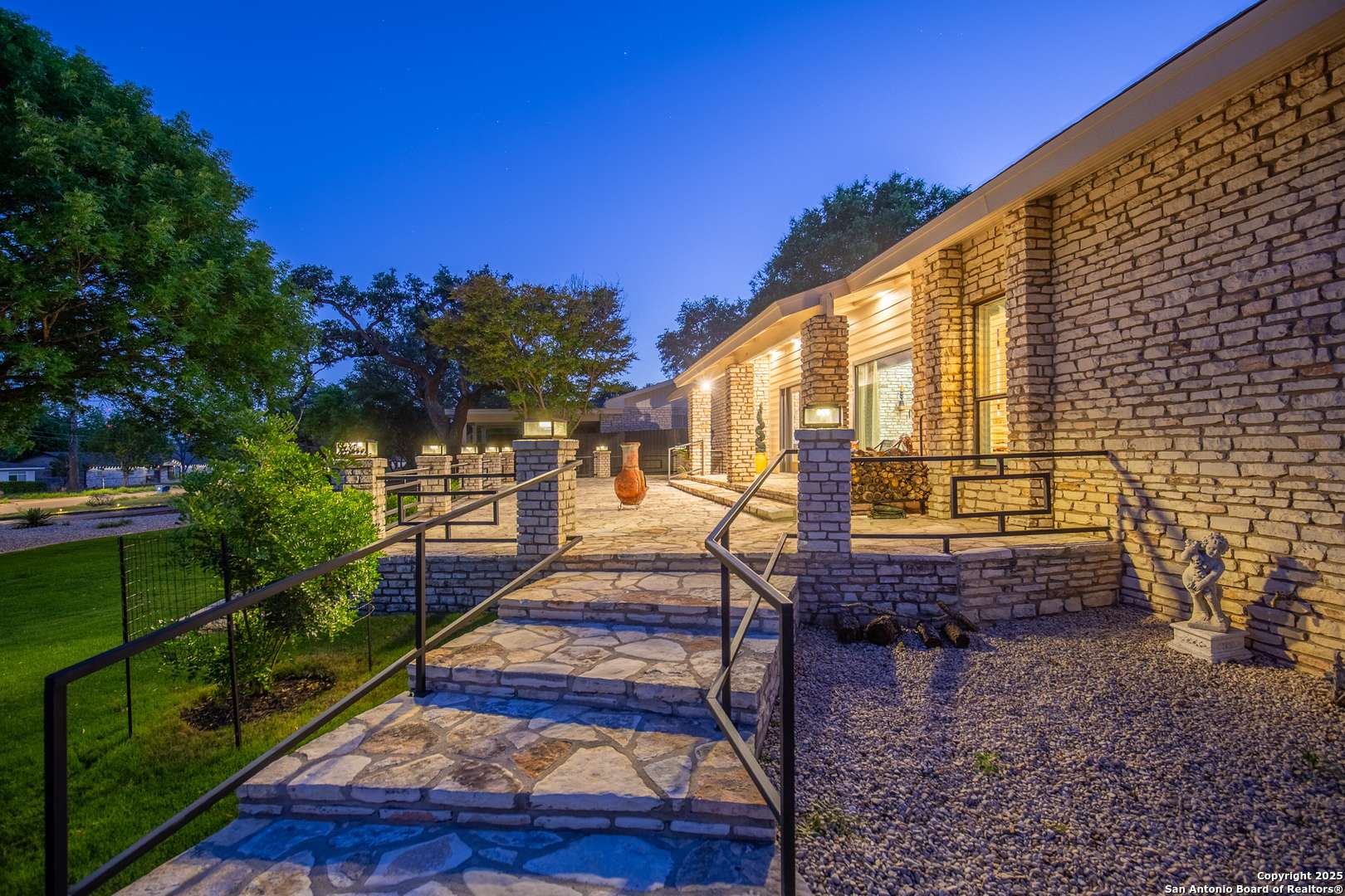 Kerrville, TX 78028,122 West Ln