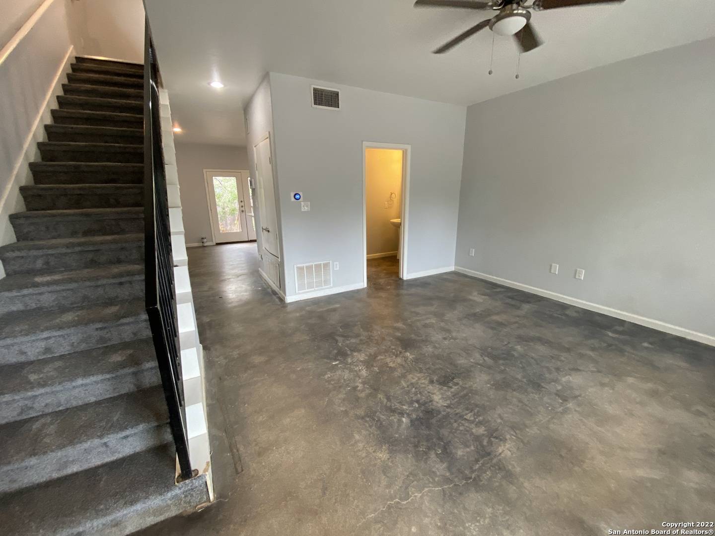 San Antonio, TX 78203-1537,527 Olive St UNIT 102