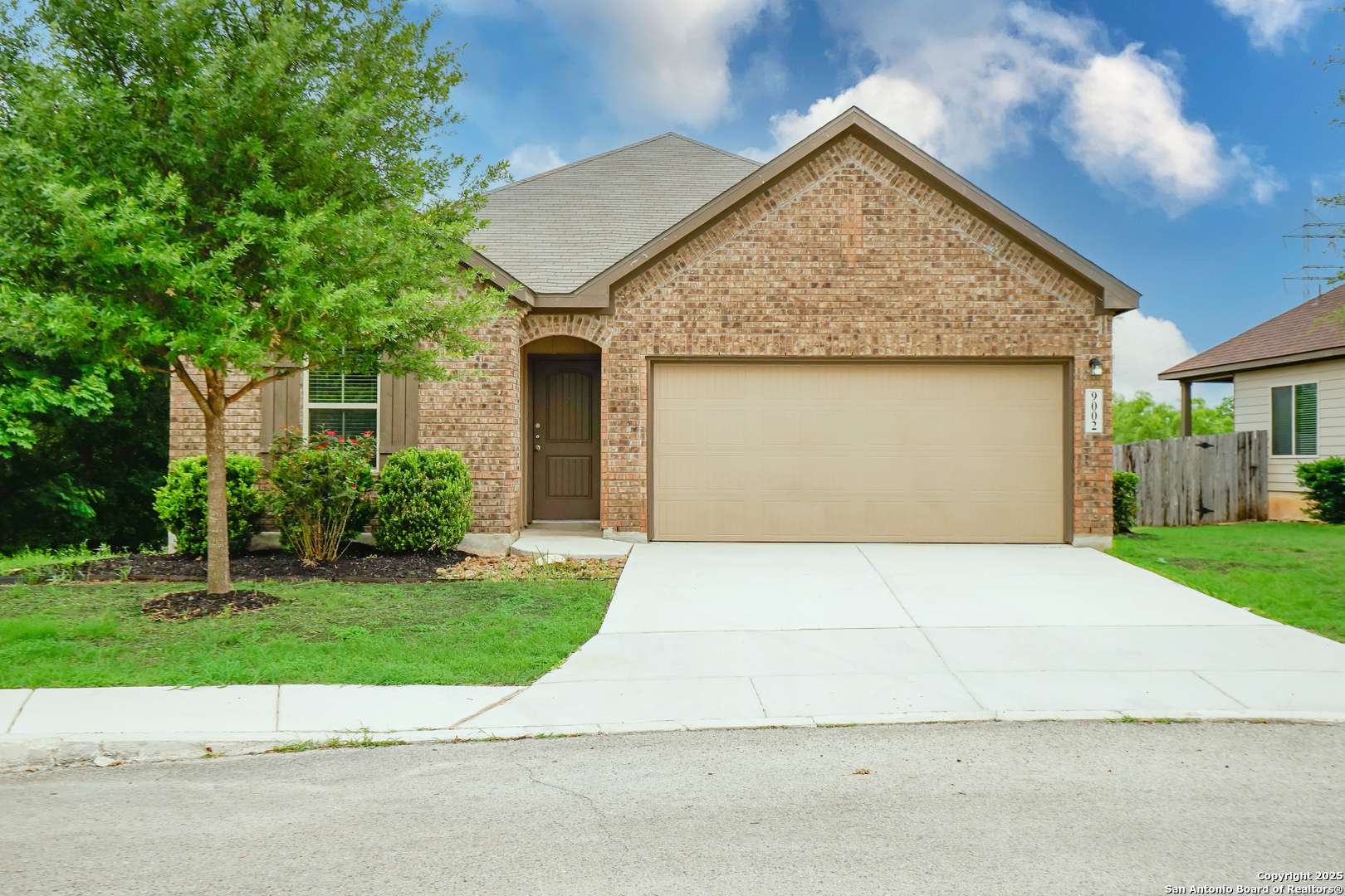 San Antonio, TX 78245,9002 Moccasin Lk