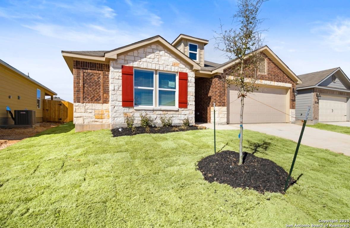 Seguin, TX 78155,3204 Ridge