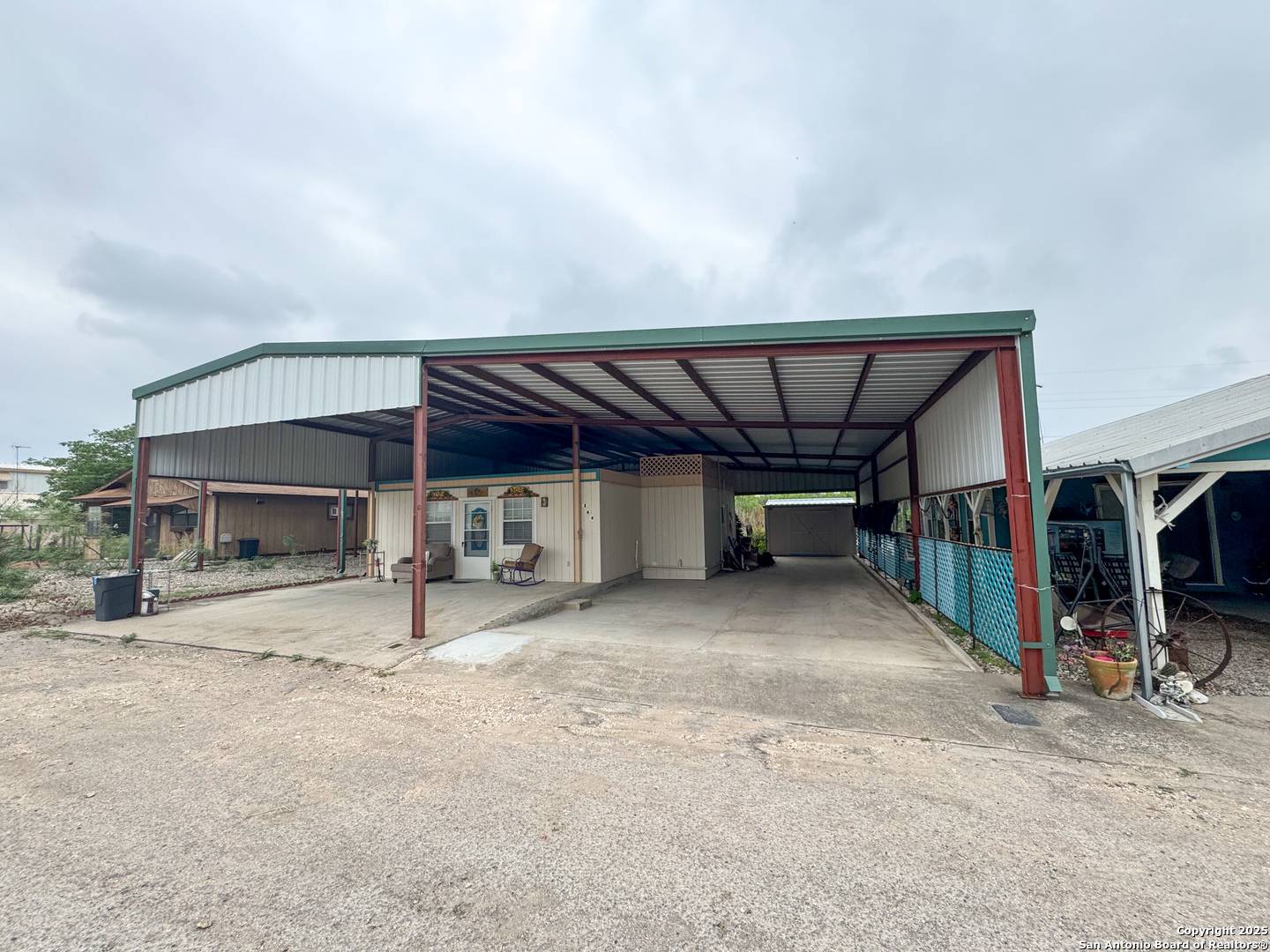 Brackettville, TX 78832,144 De Zavala
